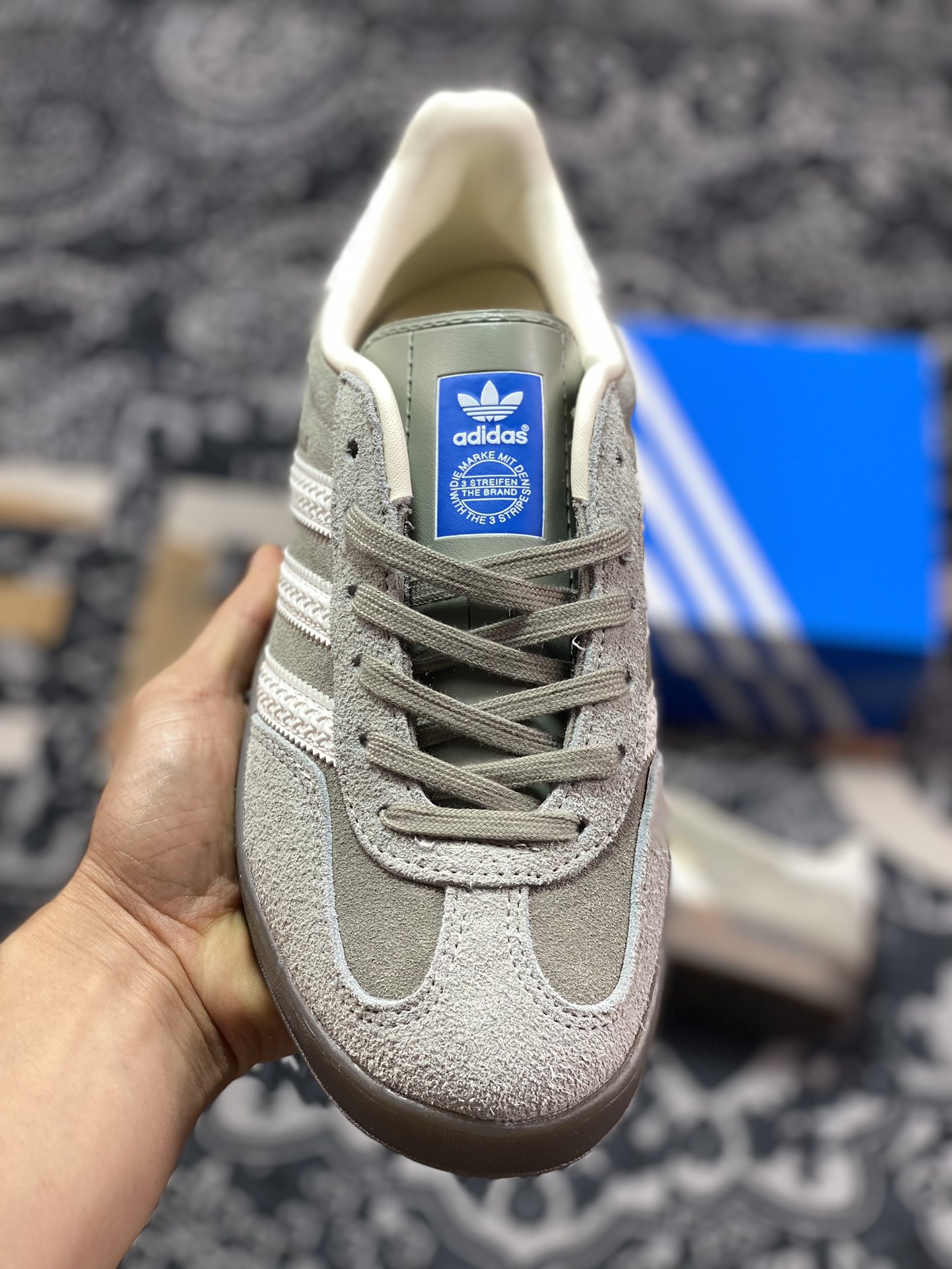 200 阿迪达斯Adidas Gazelle Indoor Trainers 羚羊内训系列低帮板鞋“翻毛铁灰白生胶底”IF1807