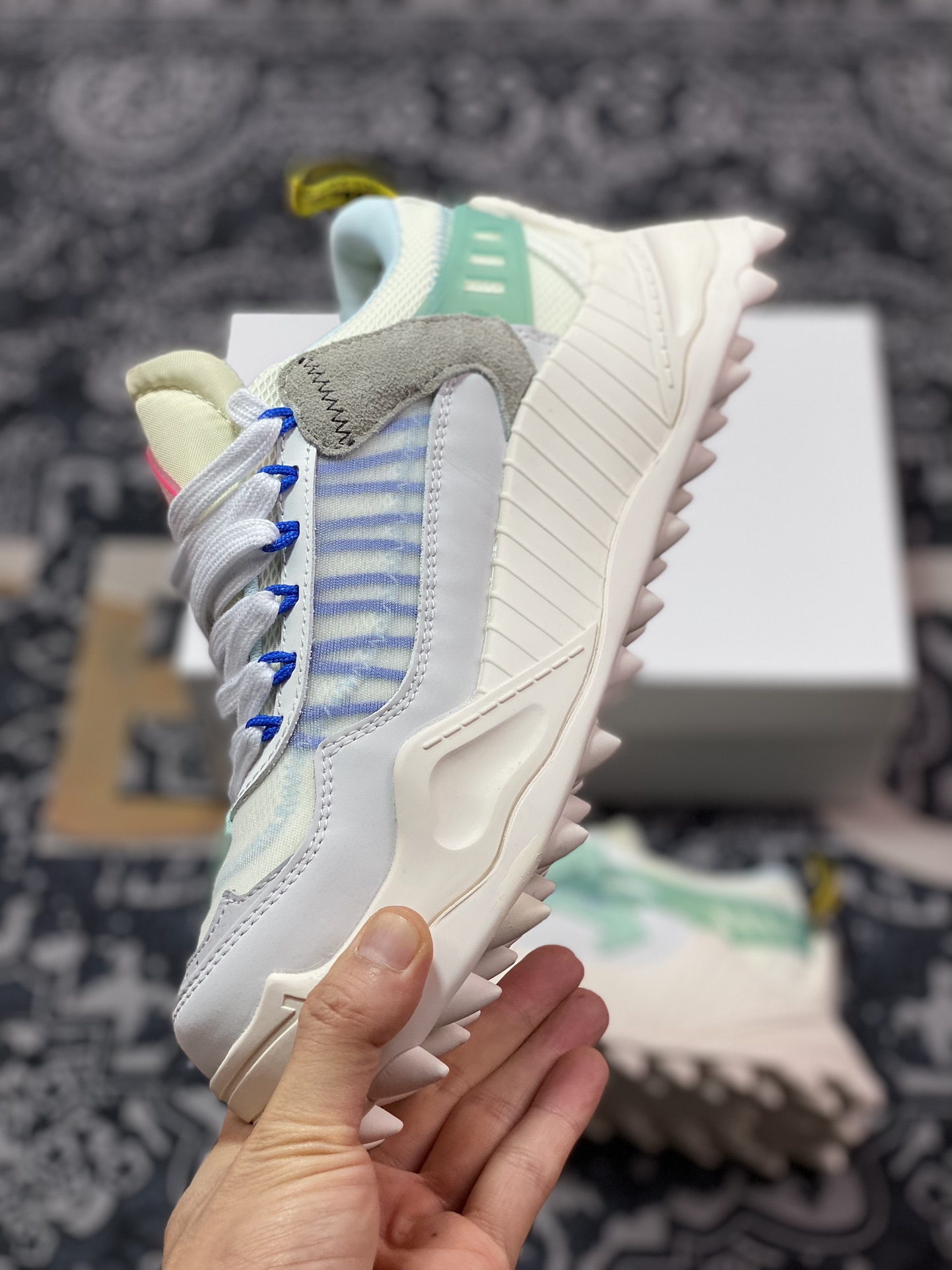 380 Off-White ODSY-1000 Chunky Arrow 系列低帮箭头增高运动鞋“米白蓝薄荷绿”OMIA139R208000530133