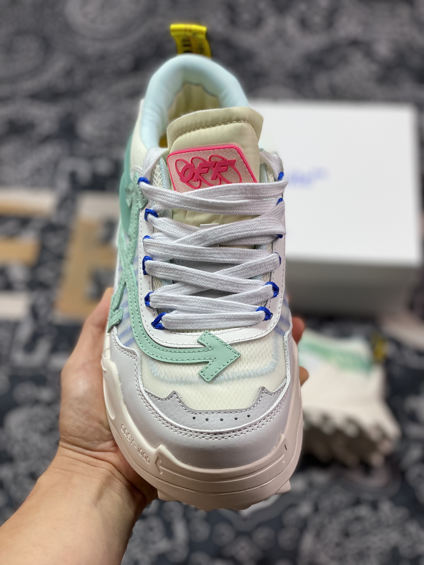 380 Off-White ODSY-1000 Chunky Arrow 系列低帮箭头增高运动鞋“米白蓝薄荷绿”OMIA139R208000530133