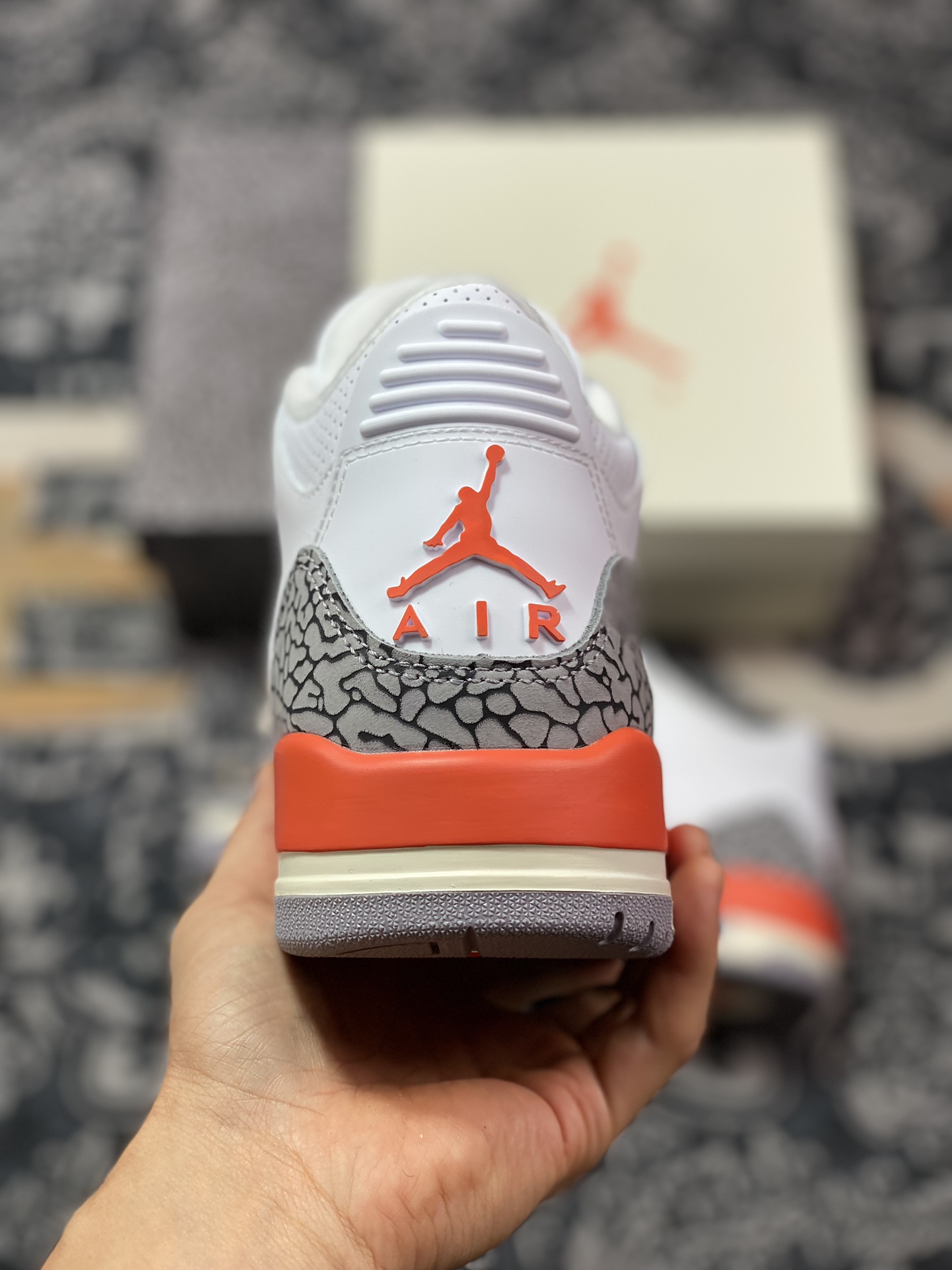 320 耐克Nike Wmns Air Jordan 3 Retro”Georgia Peach Cosmic Clay”迈克尔篮球鞋“白橙米黄爆裂纹”CK9246-121