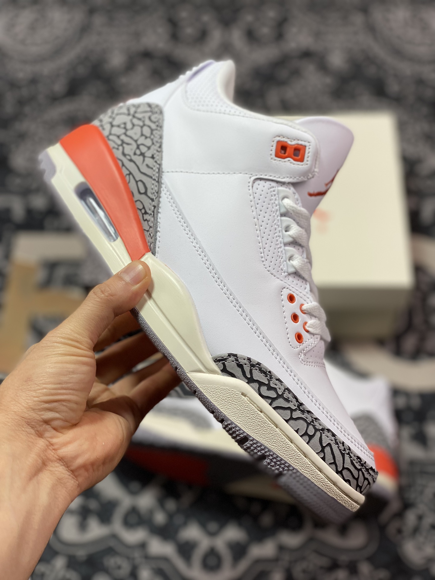 320 耐克Nike Wmns Air Jordan 3 Retro”Georgia Peach Cosmic Clay”迈克尔篮球鞋“白橙米黄爆裂纹”CK9246-121