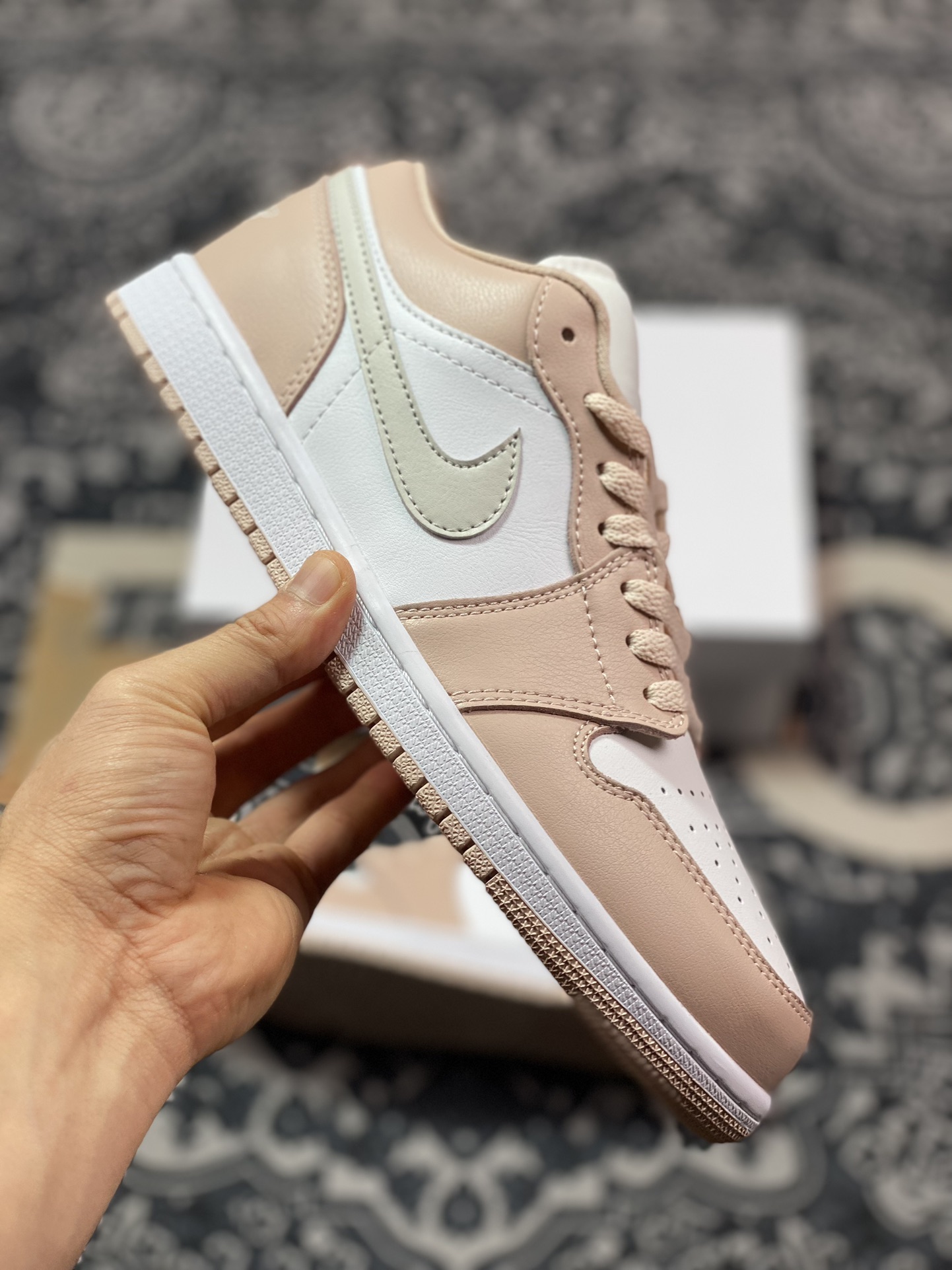 200 耐克Nike Air Jordan 1 Low”Crimson Tint”AJ1乔丹一代篮球鞋“嫩粉白灰钩子”DC0774-120