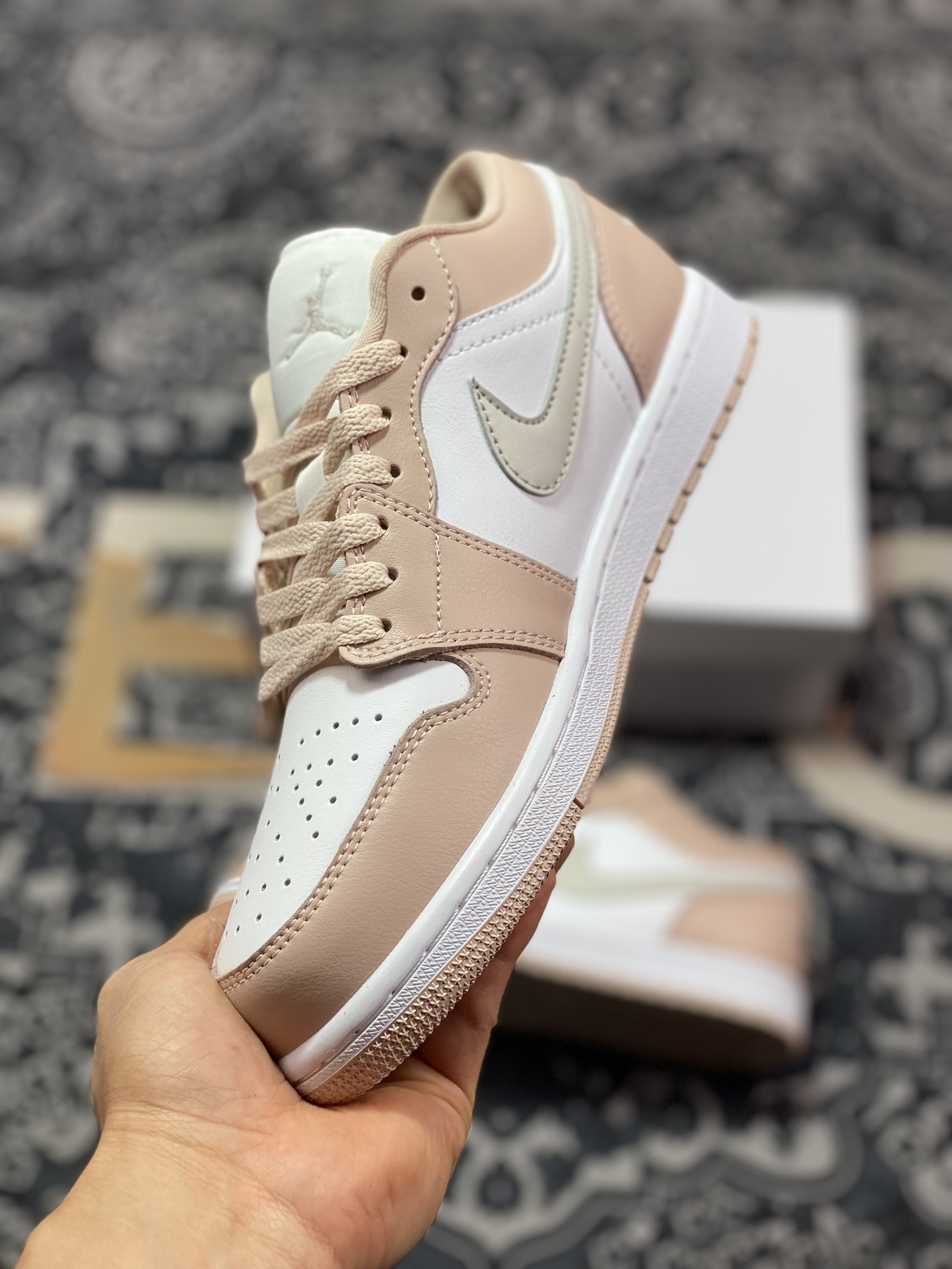 200 耐克Nike Air Jordan 1 Low”Crimson Tint”AJ1乔丹一代篮球鞋“嫩粉白灰钩子”DC0774-120