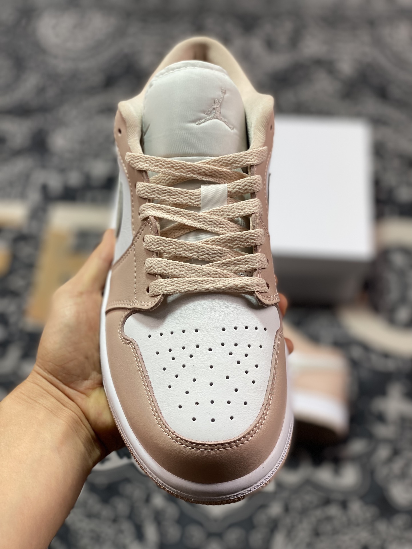 200 耐克Nike Air Jordan 1 Low”Crimson Tint”AJ1乔丹一代篮球鞋“嫩粉白灰钩子”DC0774-120