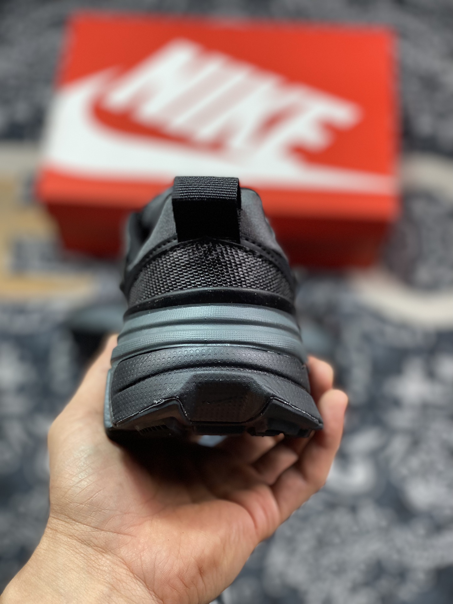 200 Nike Wmns V2K Runtekk Low”Black”复古潮系列慢跑鞋“全黑暗灰”FD0736-001