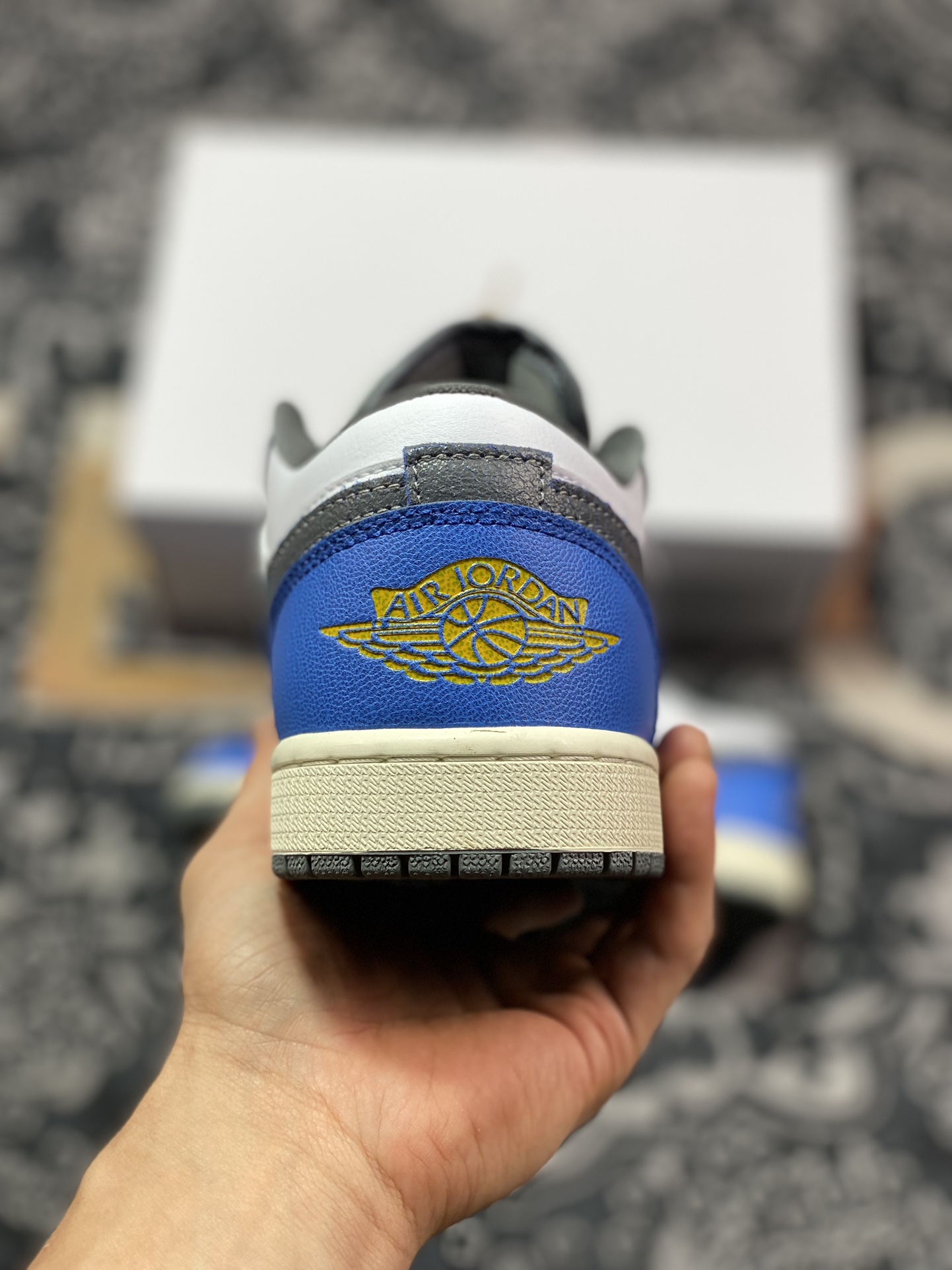 200  Nike Air Jordan 1 Low SE”Flight Vintage”AJ1乔丹一代低帮篮球鞋“联名小野比利闪电蓝”FV8439-104