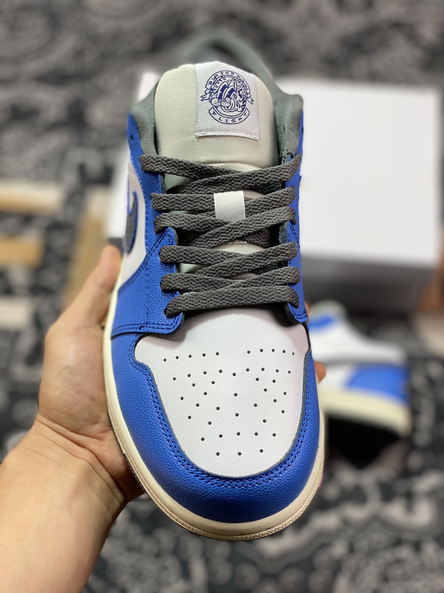 200  Nike Air Jordan 1 Low SE”Flight Vintage”AJ1乔丹一代低帮篮球鞋“联名小野比利闪电蓝”FV8439-104