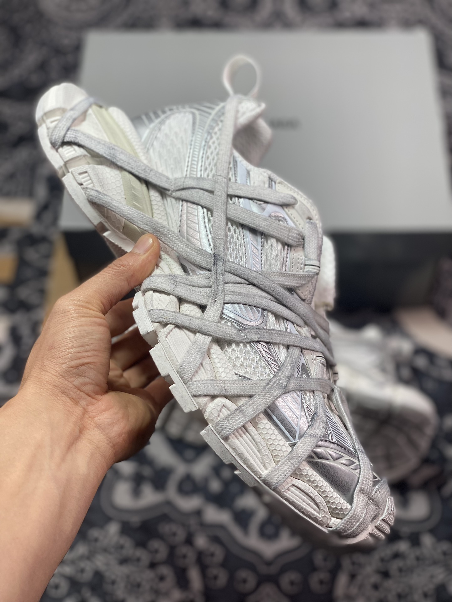 480 巴黎世家BALENCIAGA 3XL Extreme Lace Sneakers 3 慢跑鞋“白银做旧木乃伊绑绳”778698 W3XLL 0125