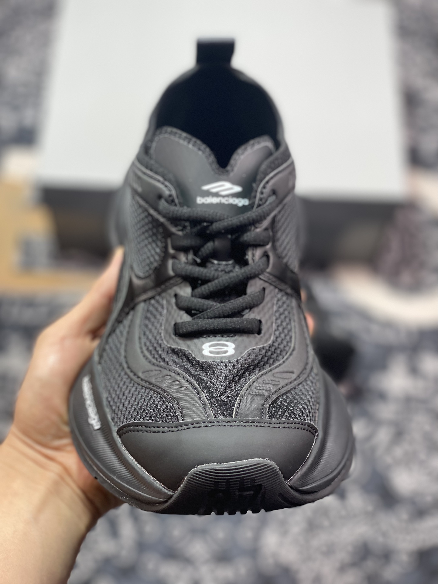 500 巴黎世家BALENCIAGA Circuit Sneakers 环道系列低帮慢跑鞋“网织武士黑白LOGO”793944 WFLGY 1000