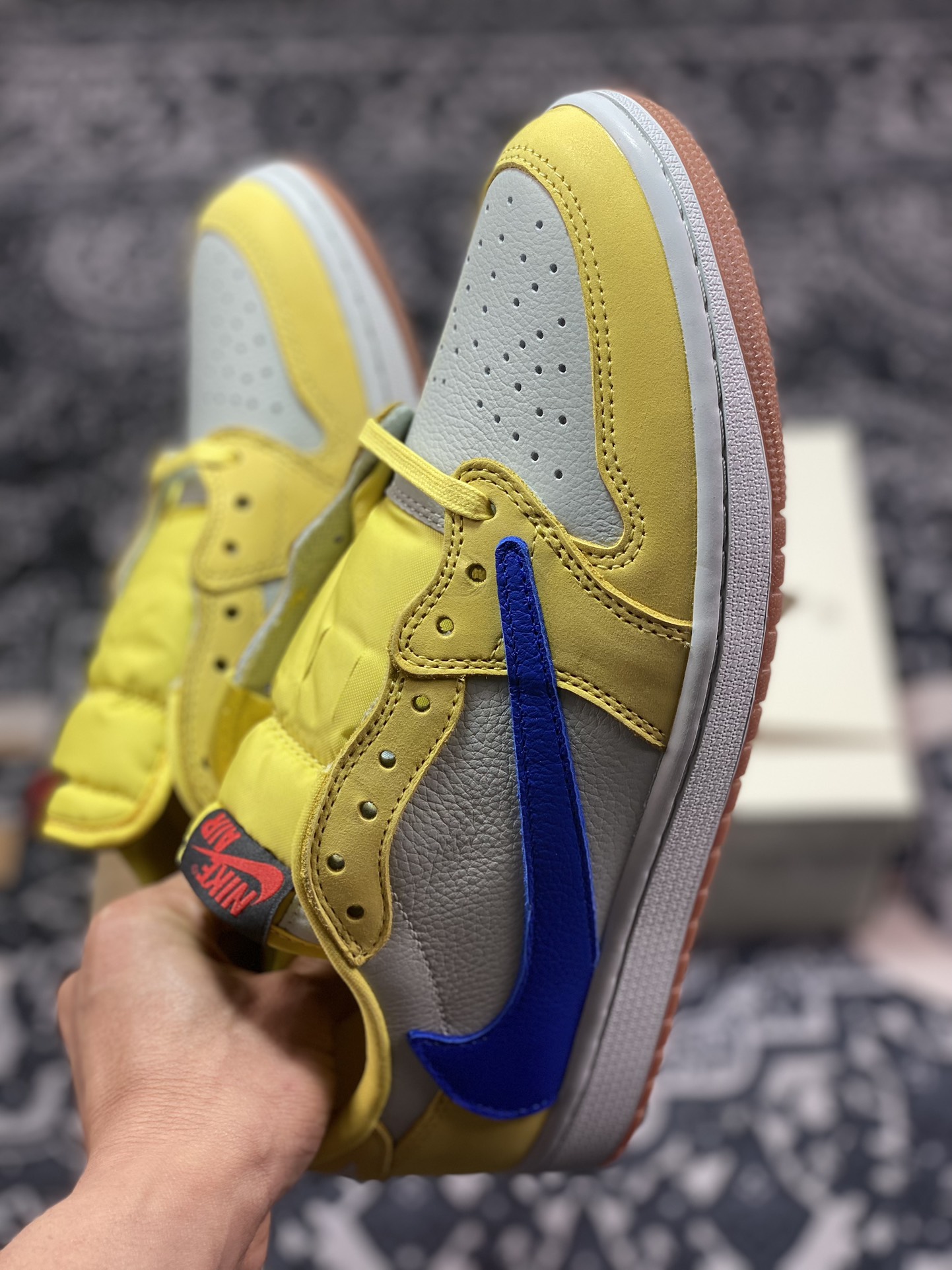 450  Travis Scott x Air Jordan 1 AJ1乔1 TS 联名倒钩 DZ4137-700 黄蓝倒钩