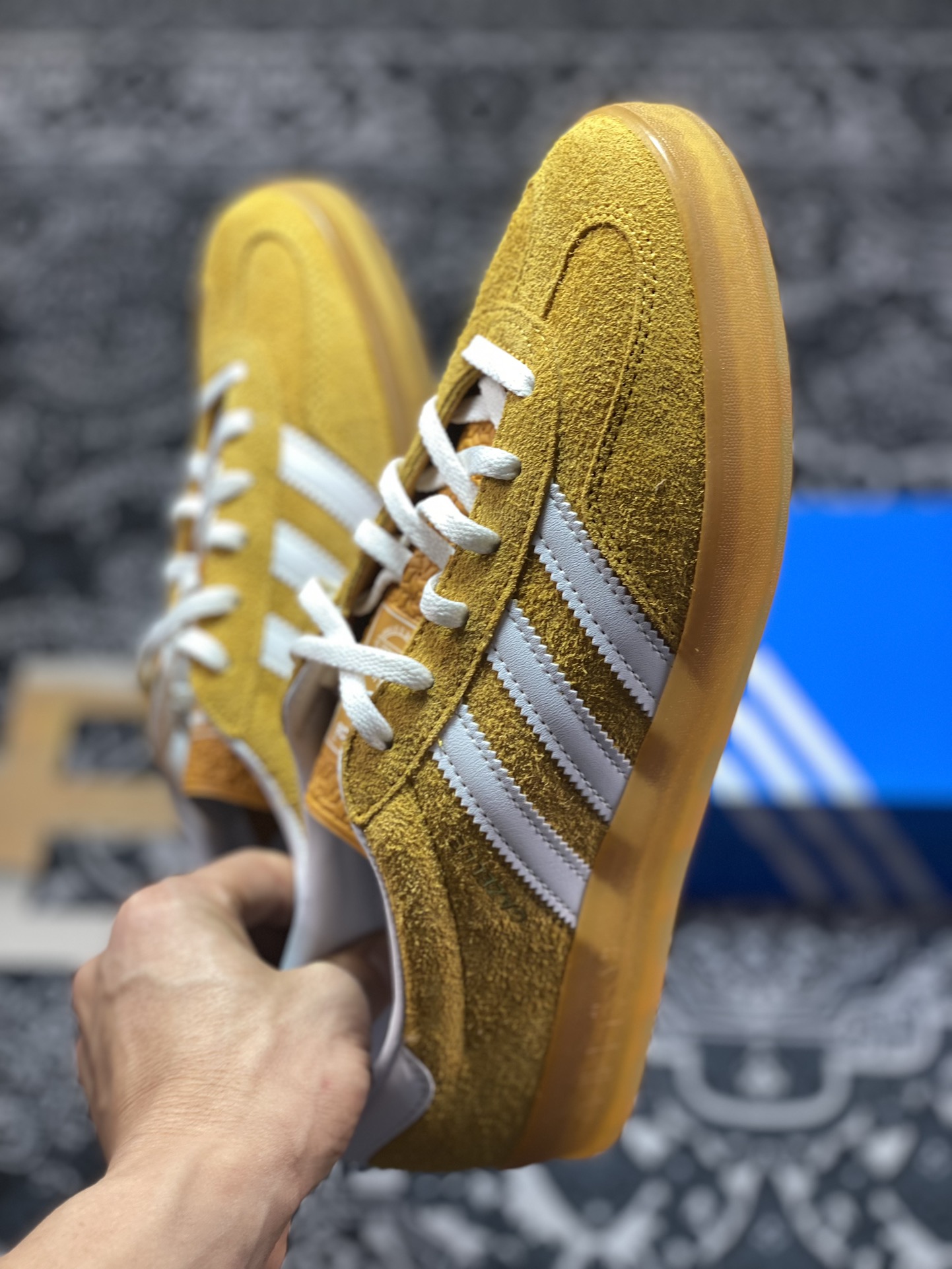 200 优选 原装级别 VT版 AD Original Gazelle Indoor Trainers 低帮板鞋 HQ8716