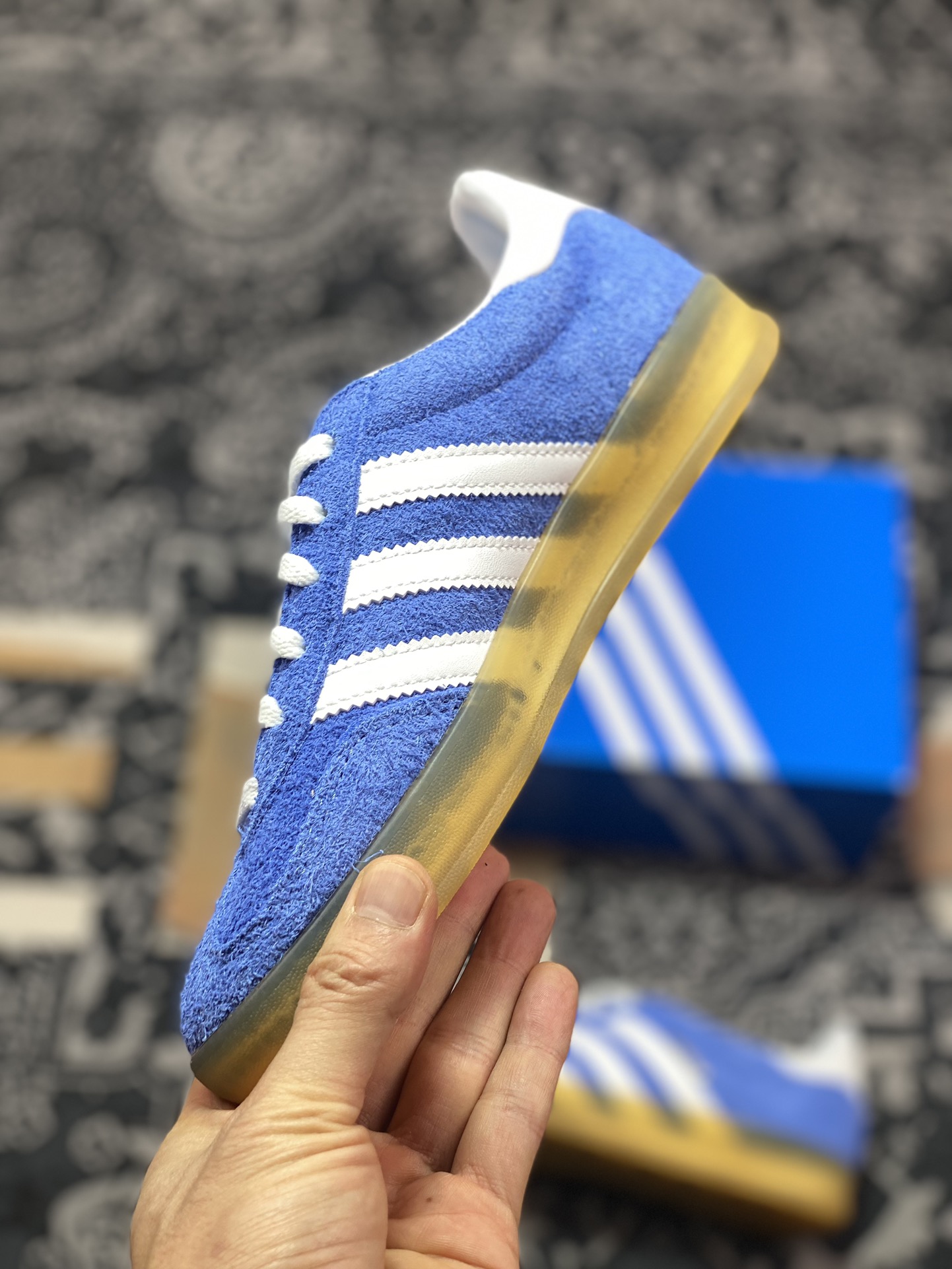 200 优选 原装级别 VT版 AD Original Gazelle Indoor Trainers 低帮板鞋 HQ8717