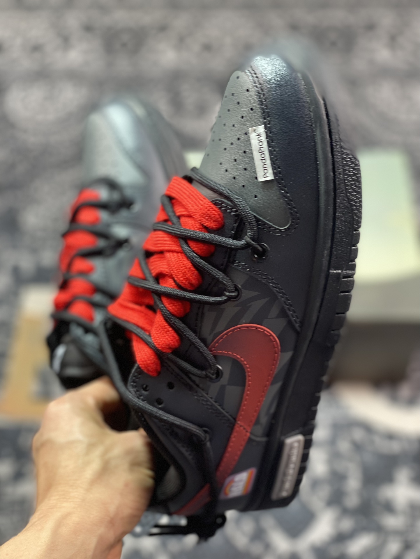 300 耐克Nike SB Dunk Low Lot”Abyss”扣篮系列低帮板鞋“黑红无垠深渊绑绳”DV0831-002