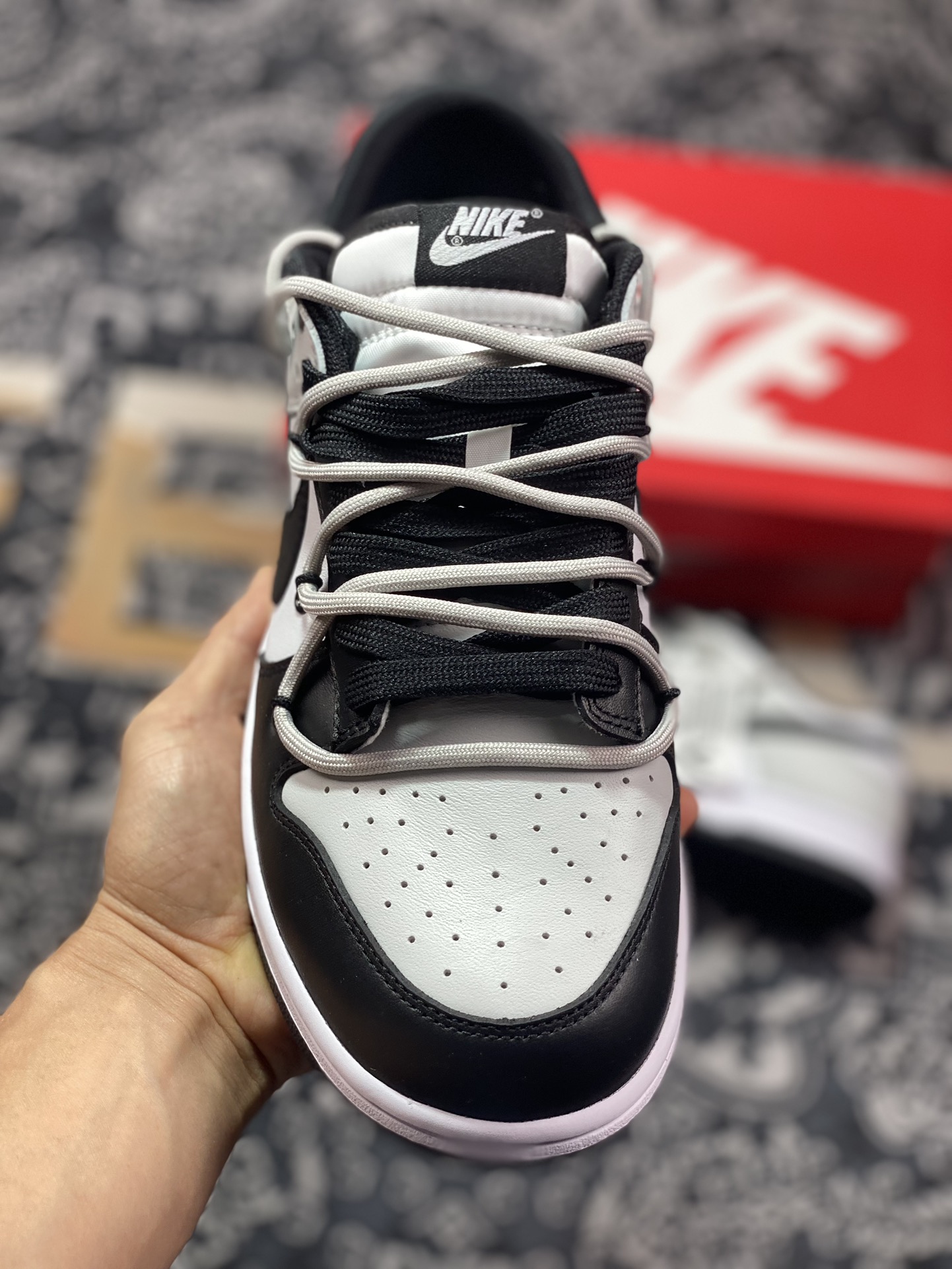 260 耐克Nike SB Dunk Low Lot”Black White Grey”扣篮板鞋“黑白灰熊猫绑绳”CW1590-100