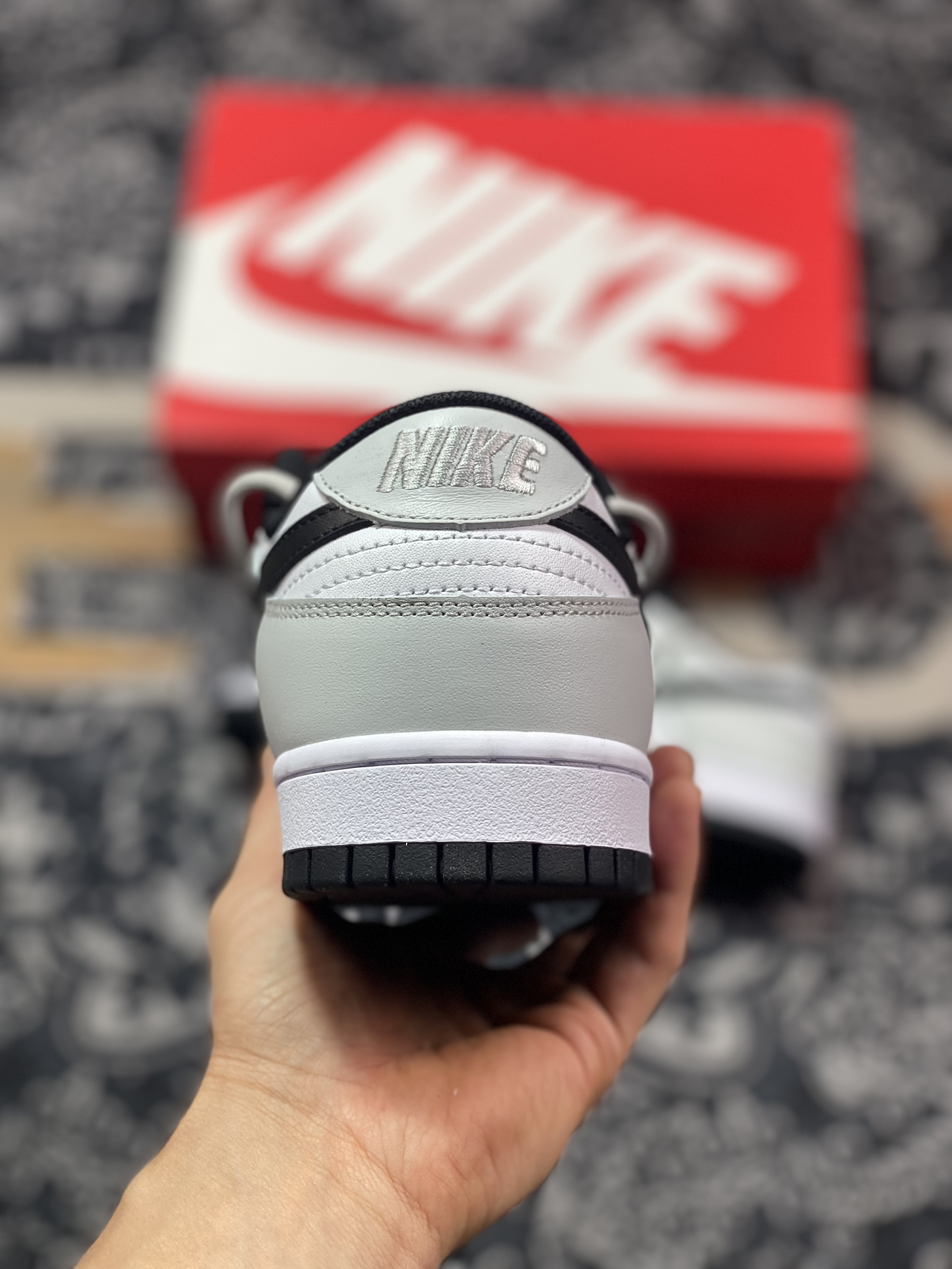 260 耐克Nike SB Dunk Low Lot”Black White Grey”扣篮板鞋“黑白灰熊猫绑绳”CW1590-100