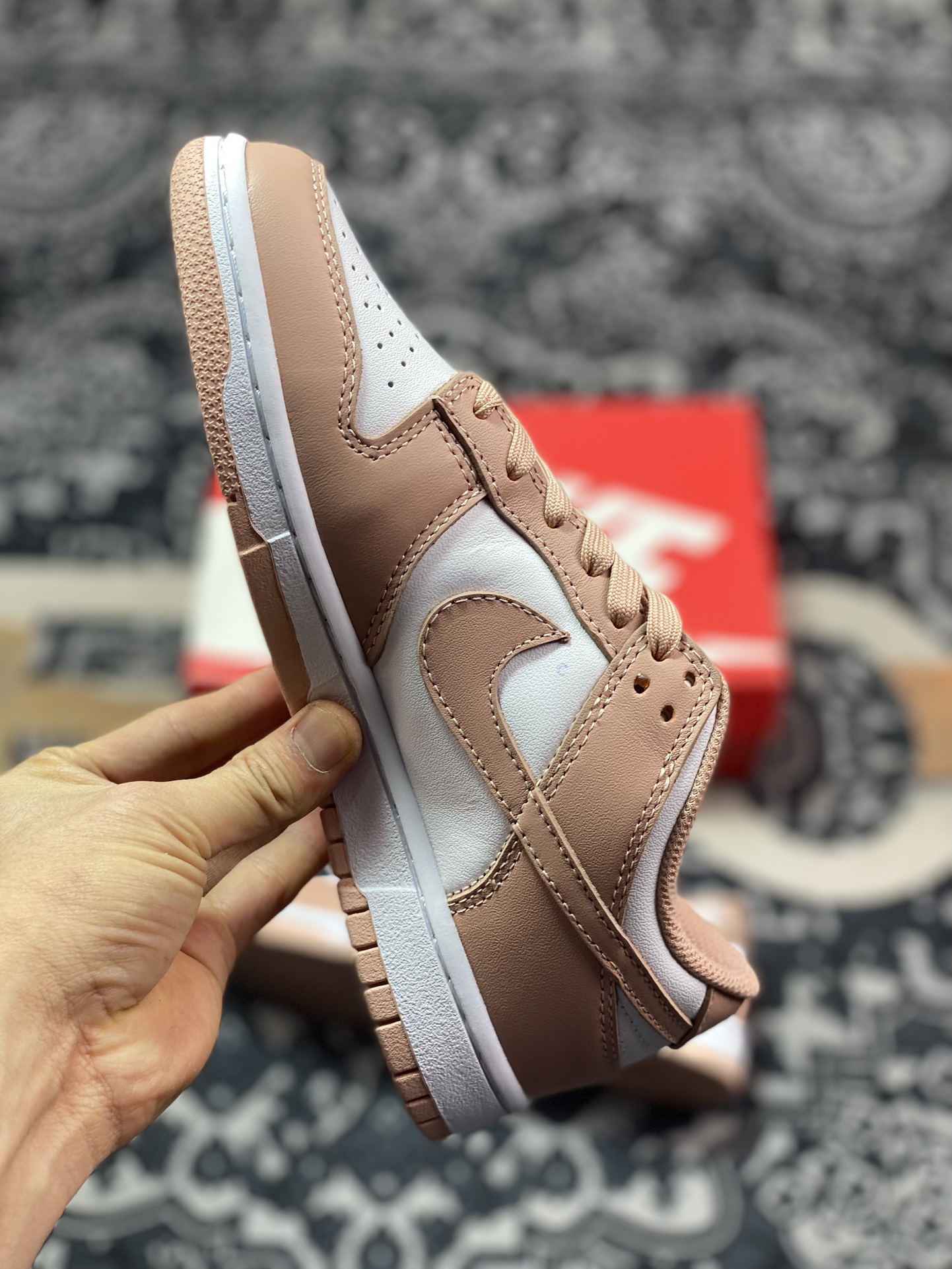 260 耐克Nike SB Dunk Low"Rose Whisper"扣篮系列低帮板鞋“皮革玫瑰粉白毛线猫”DD1503-118