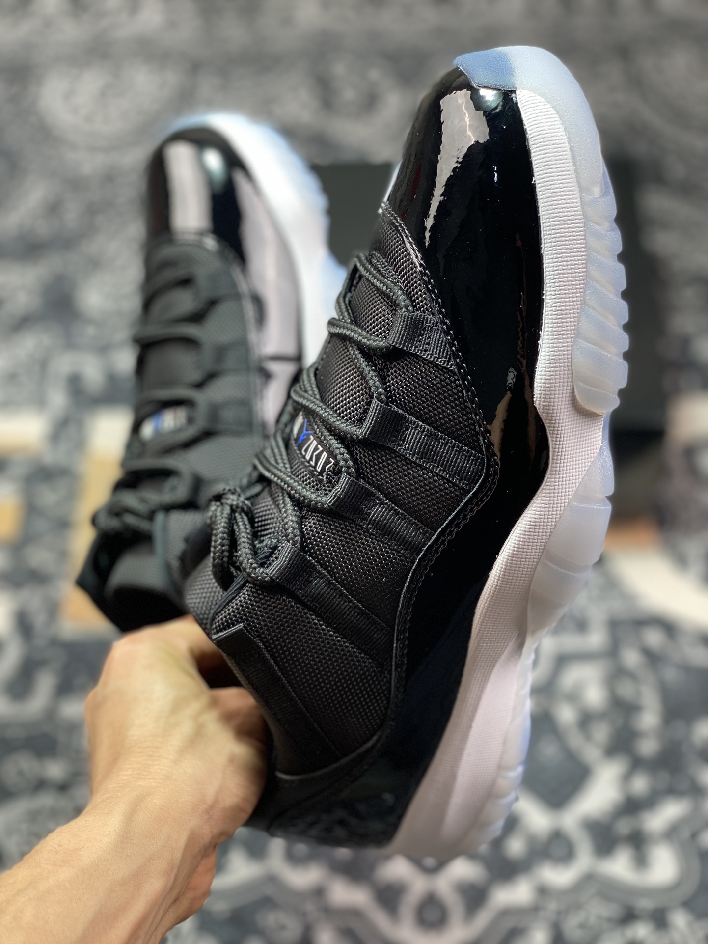 500  AIR JORDAN XI RETRO AJ11 大灌篮低帮 FV5104-004