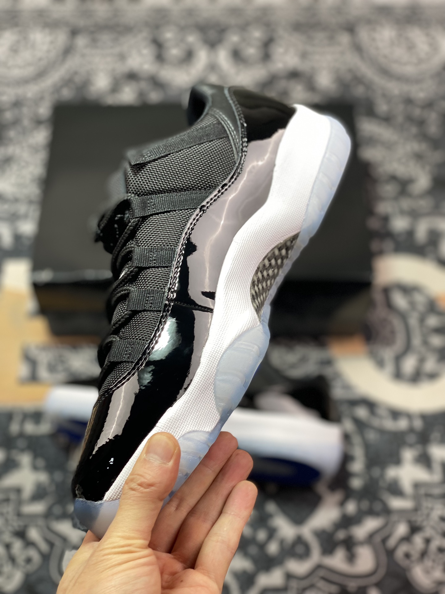 500  AIR JORDAN XI RETRO AJ11 大灌篮低帮 FV5104-004