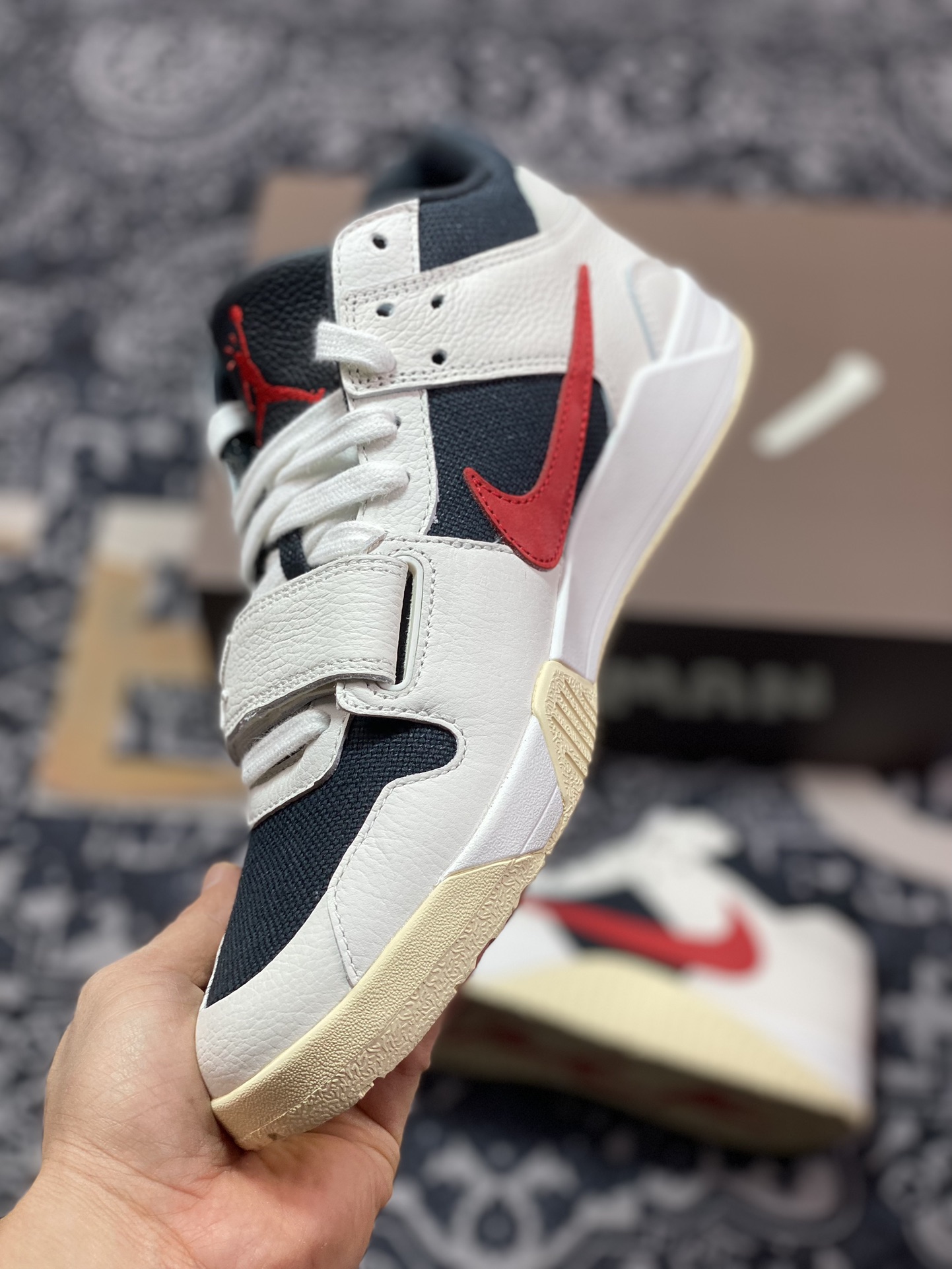 450 Travis Scott X Nike Jordan Cut The Check”University Red”篮球鞋“TS联名米白黑红大学红倒钩”FZ8117-101