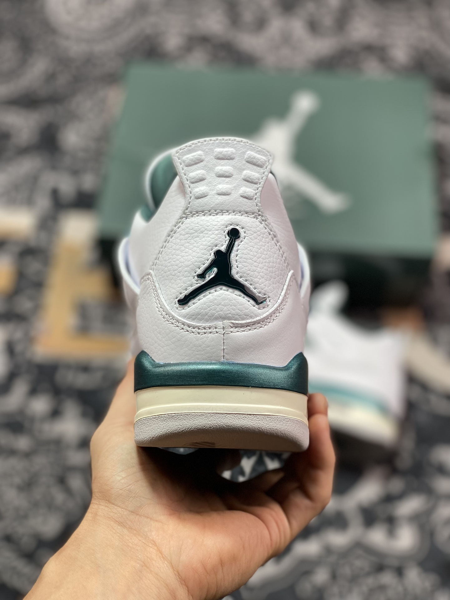 320 耐克Nike Air Jordan 4 Retro”Oxidized Green”迈克尔·乔丹AJ4代中帮篮球鞋“白金属墨绿”FQ8138-103