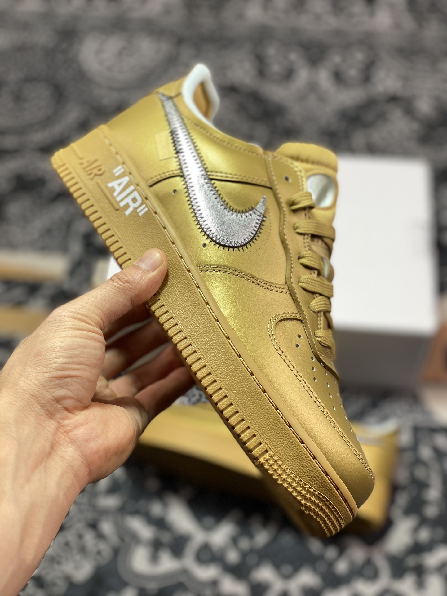 320 Off-White x Nike Air Force 1'07 Low”Champagne Gold/AF100”空军一号板鞋“OW香槟金银钩”AO4297-800