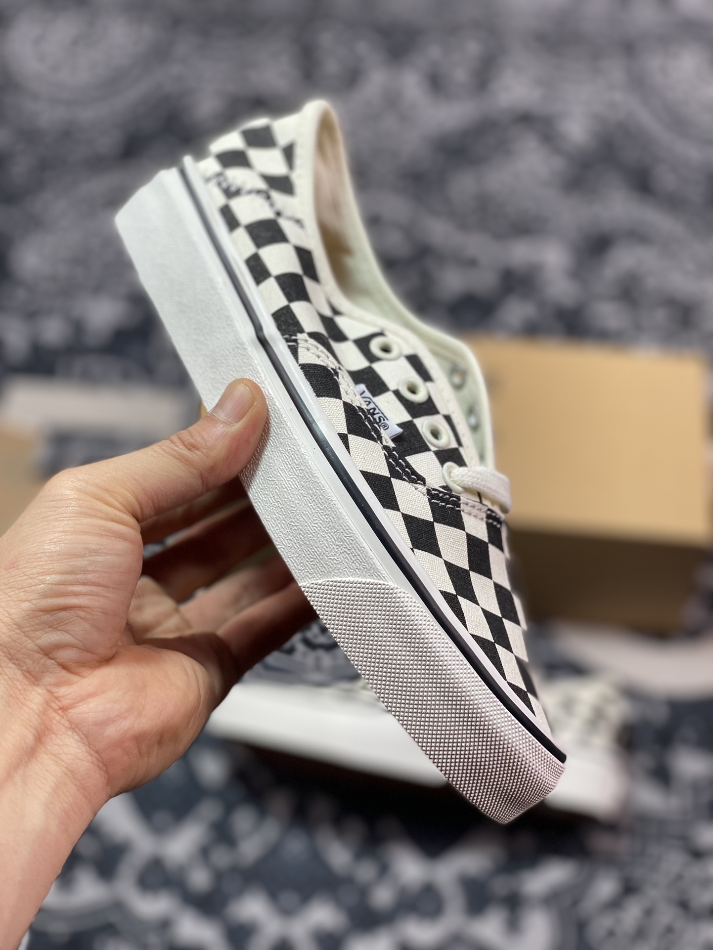 130 Vans Authentic VR3环保系列 黑白棋盘格软木塞低帮帆布滑板鞋 VN0A4BX5BPS