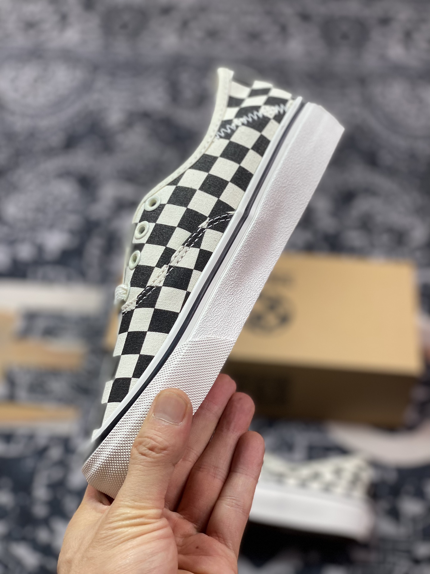 130 Vans Authentic VR3环保系列 黑白棋盘格软木塞低帮帆布滑板鞋 VN0A4BX5BPS