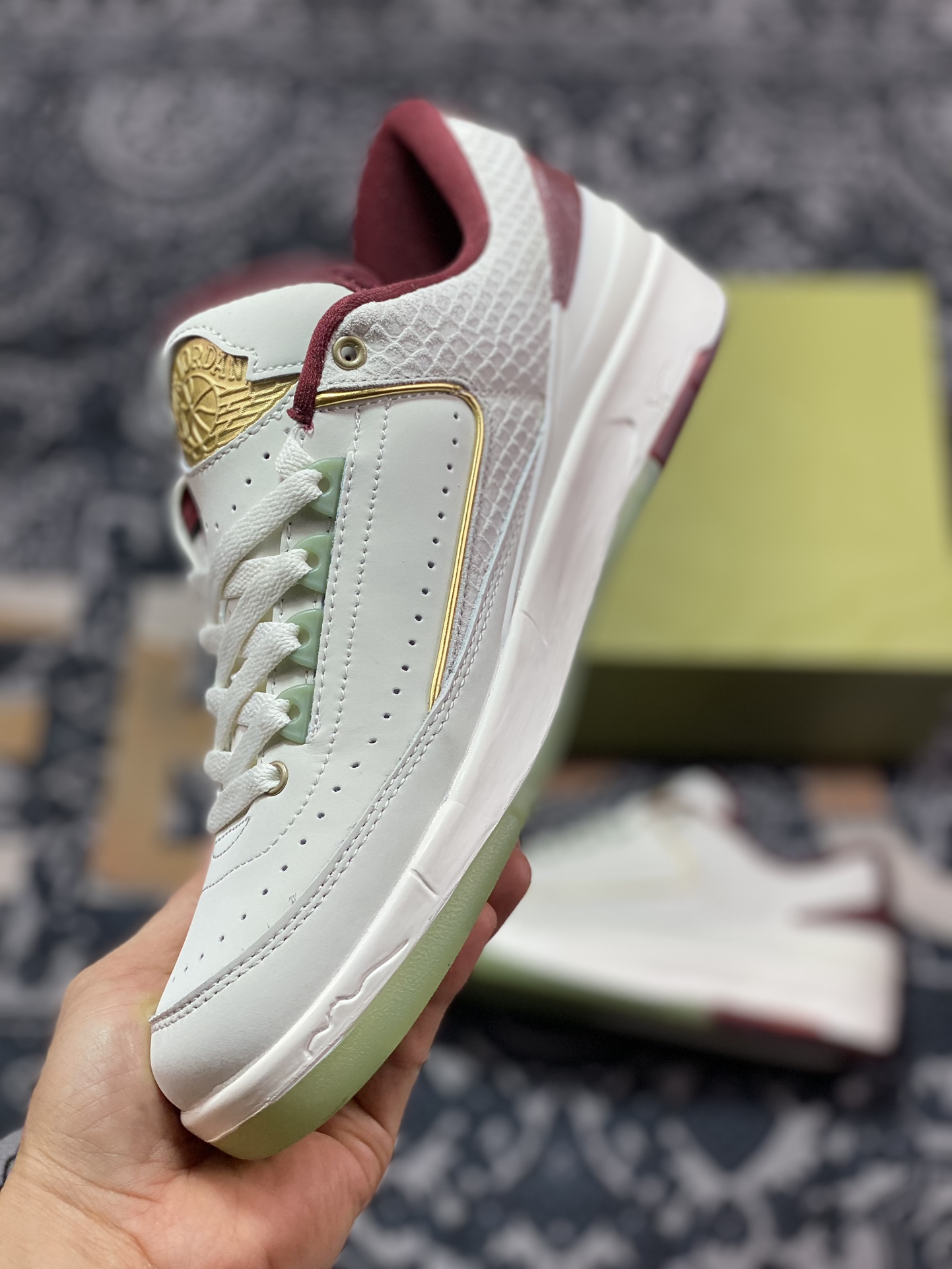 280 原装级别 Air Jordan 2 Retro AJ2 乔2龙年限定 低帮篮球鞋 FJ3468-100