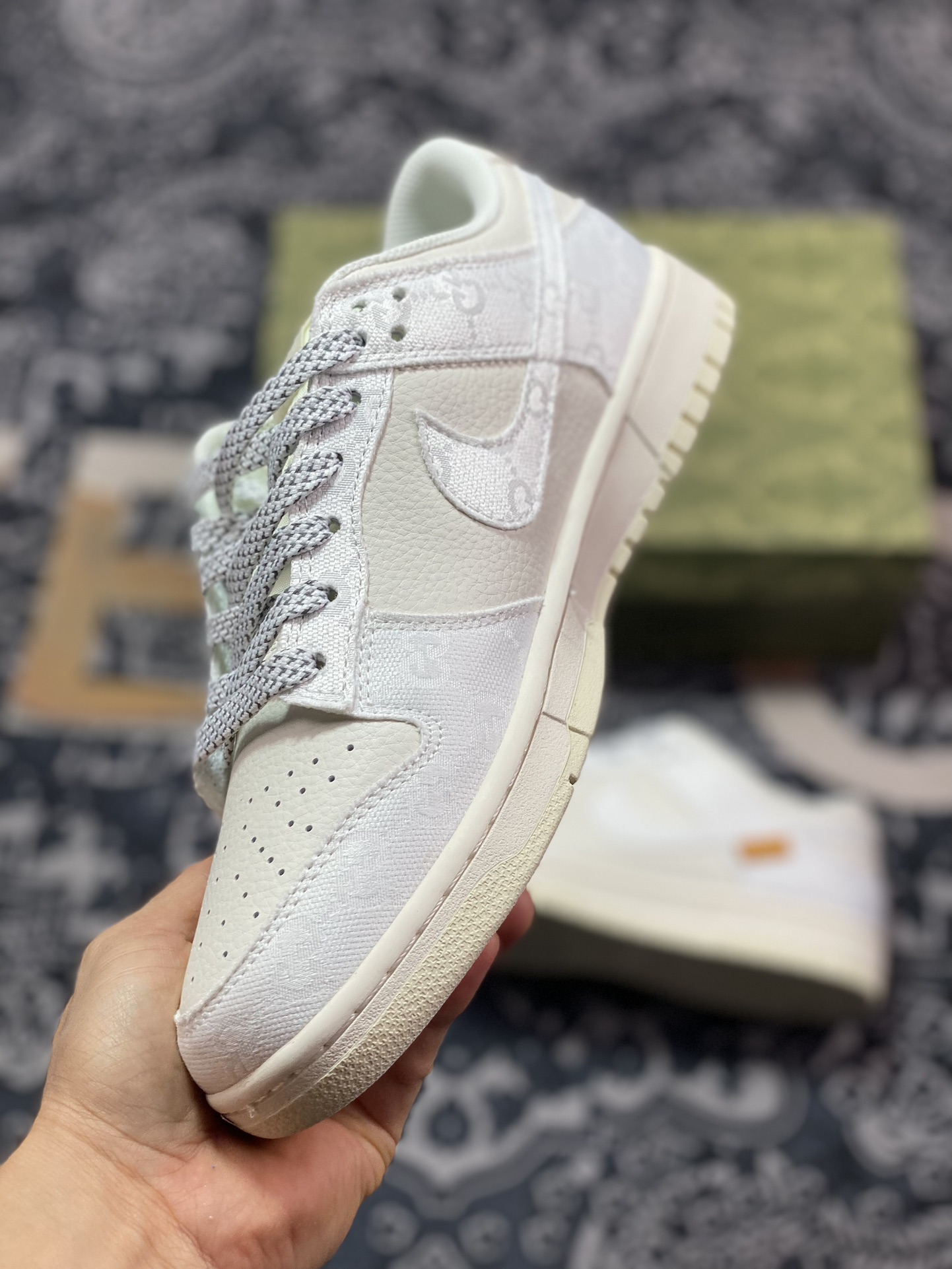 280 原装级别 NK Dunk Low Retro ”DIY高端定制” 古驰米白牛仔布 BB9676-312