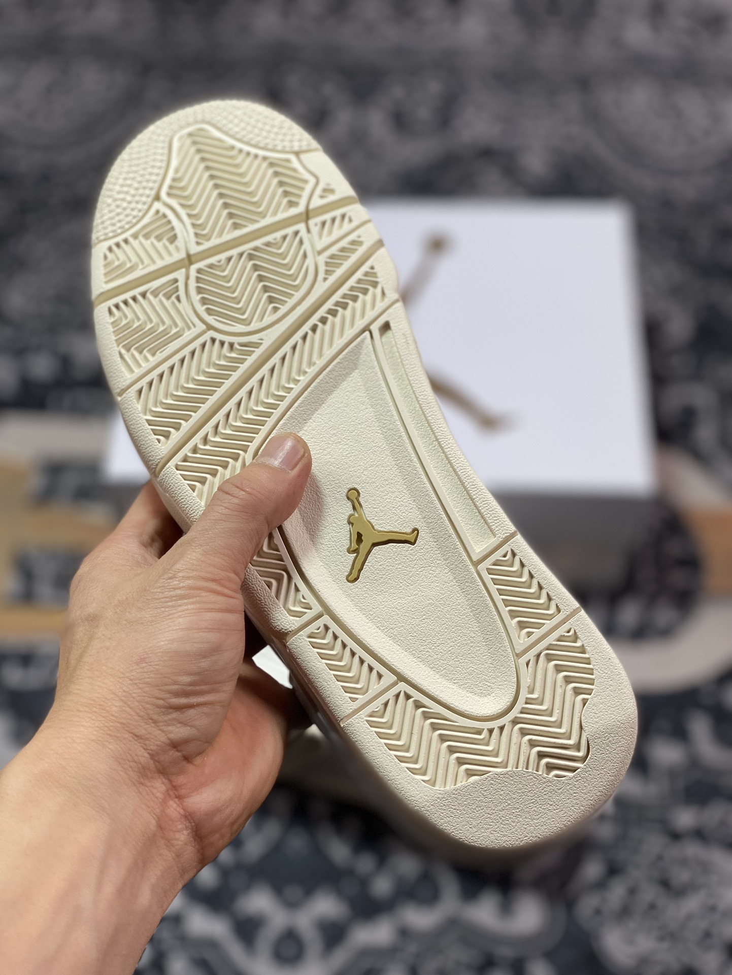 450 优选 原装级别 高端零售专供 Jordan Air Jordan 4 “Metallic Gold”白色 AQ9129-170