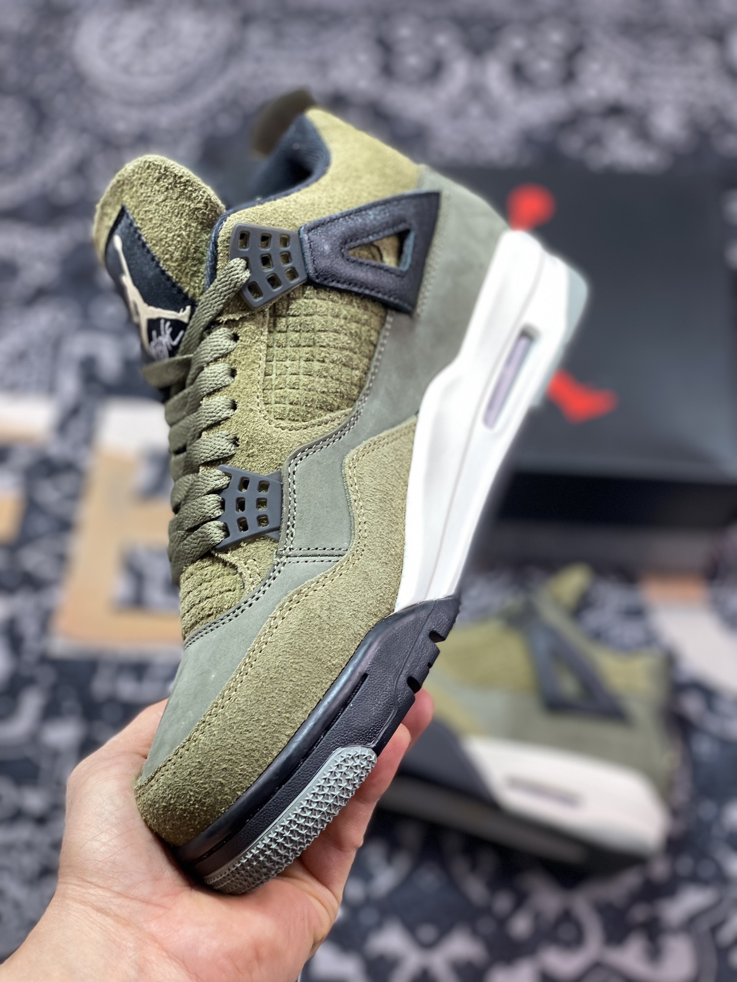 460 优选 原装级别 高端零售专供 Jordan Air Jordan 4 ”Olive” 减震防滑耐磨 中帮 复古篮球鞋 军绿色 FB9927-200