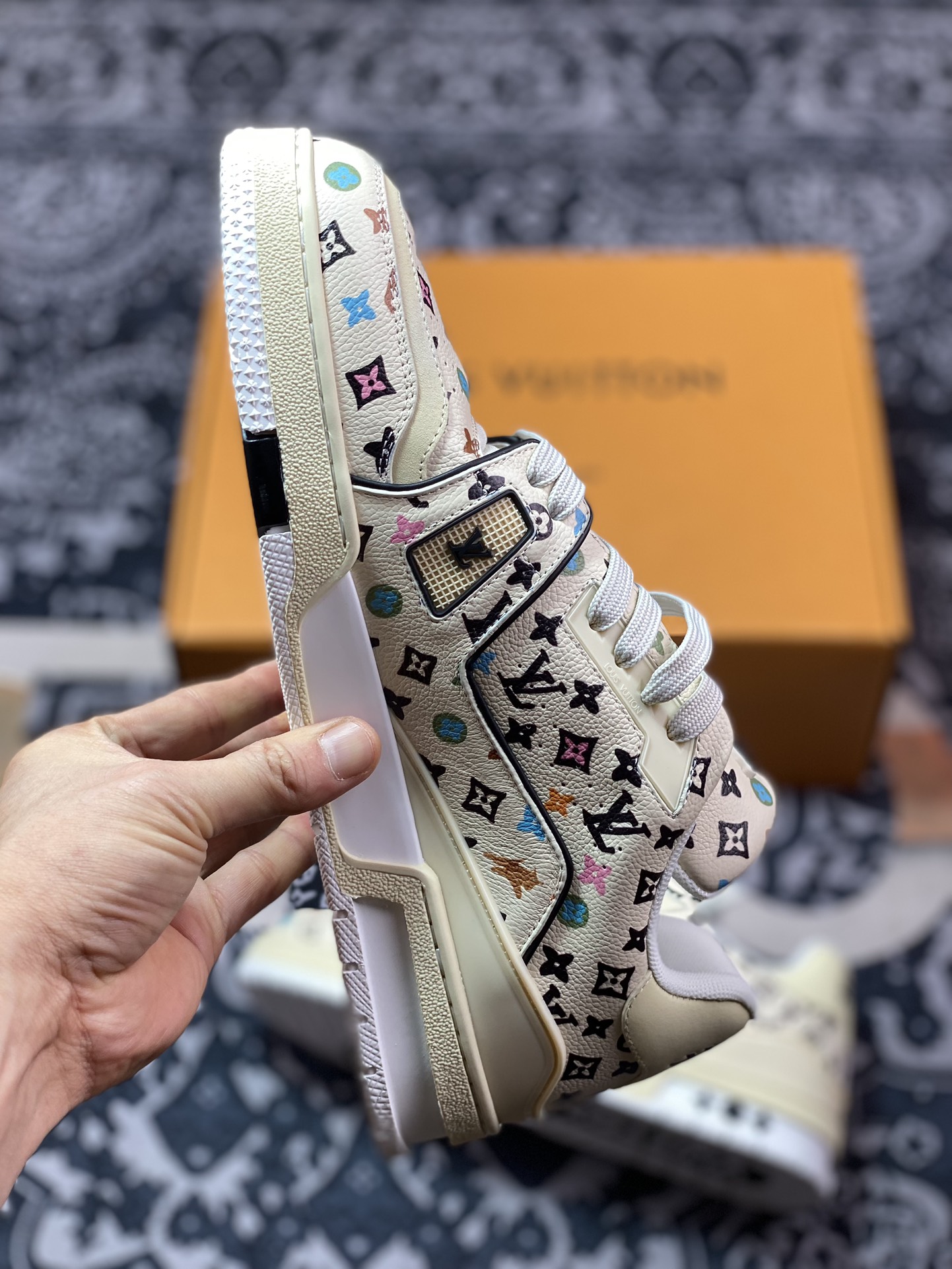 LV路易威登Louis Vuitton Trainer Sneaker Low休闲运动文化百搭篮球板鞋