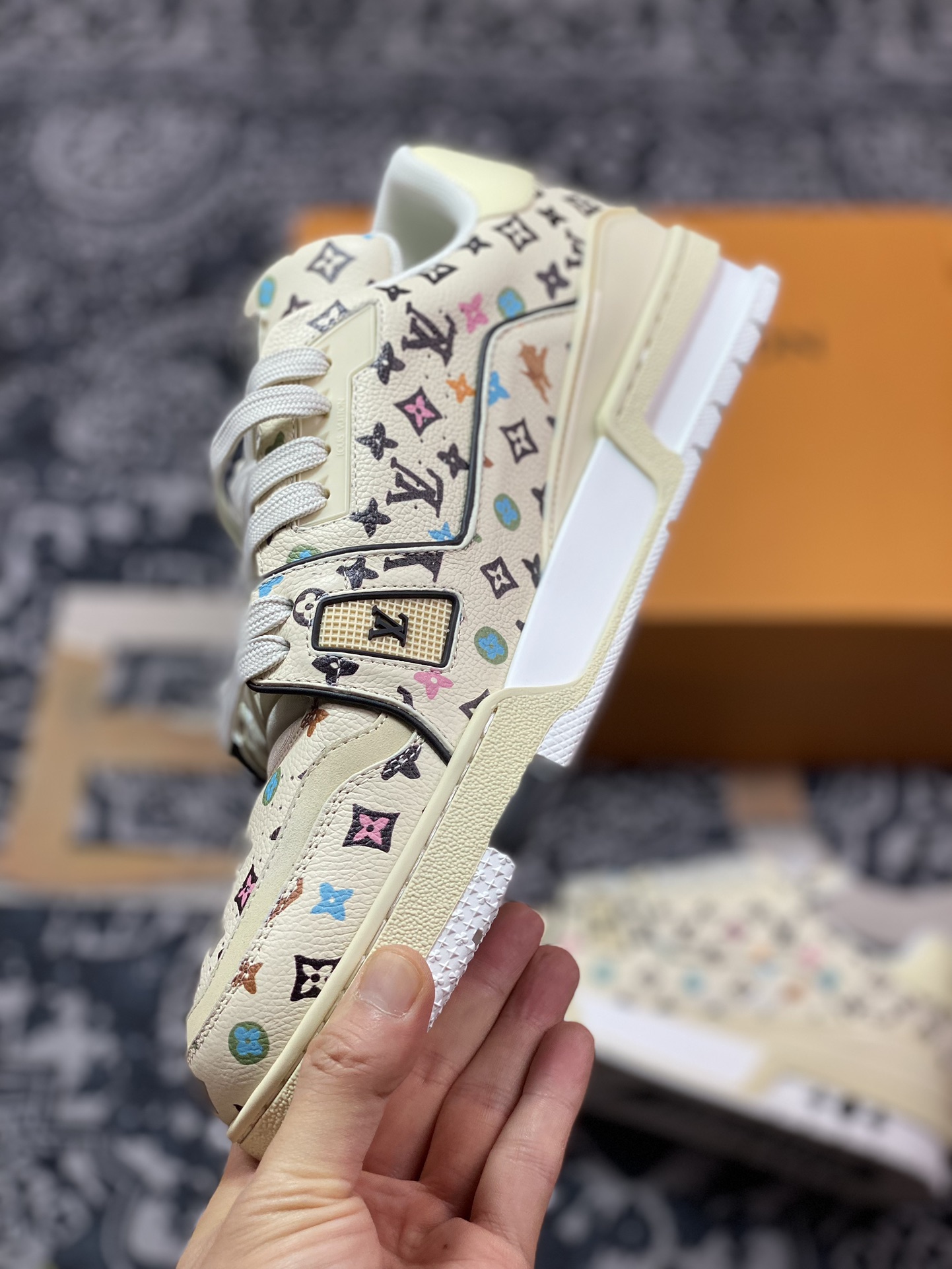 LV路易威登Louis Vuitton Trainer Sneaker Low休闲运动文化百搭篮球板鞋
