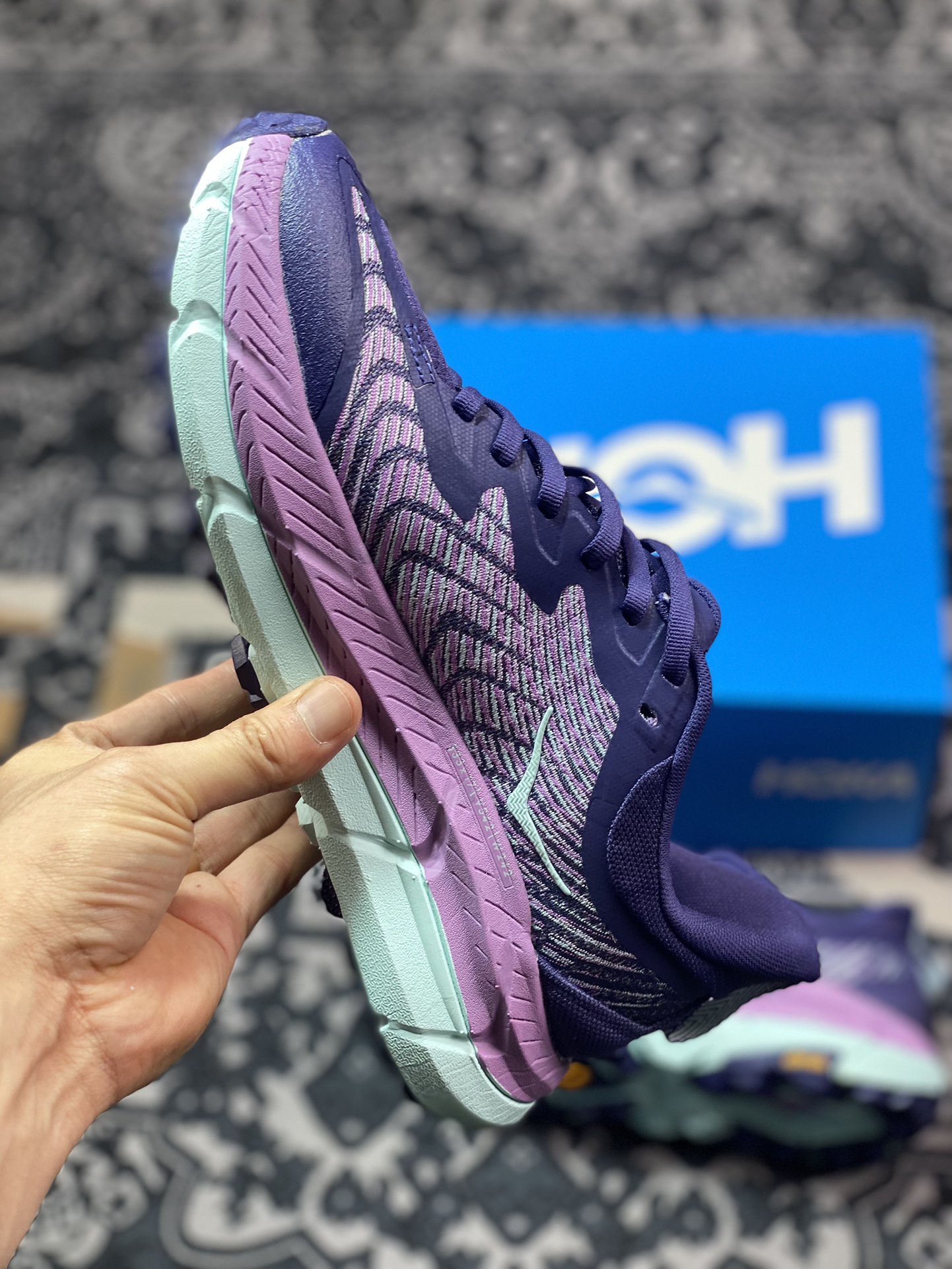 200 HOKA ONE ONE Mafate Speed 4 飞速玛法特4代系列低帮慢跑鞋“网织葡萄深紫浅蓝”1129930/NSOF