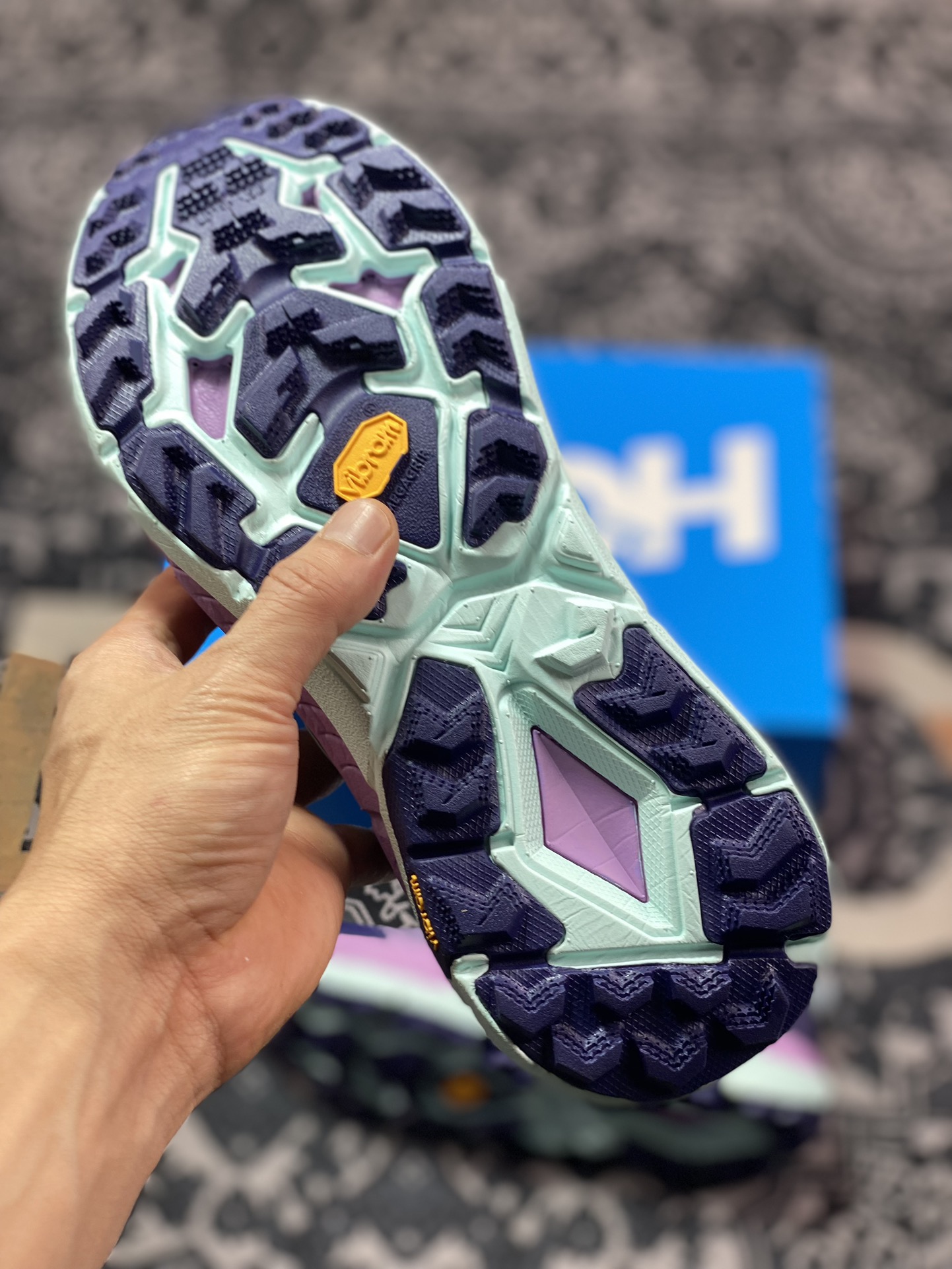 200 HOKA ONE ONE Mafate Speed 4 飞速玛法特4代系列低帮慢跑鞋“网织葡萄深紫浅蓝”1129930/NSOF