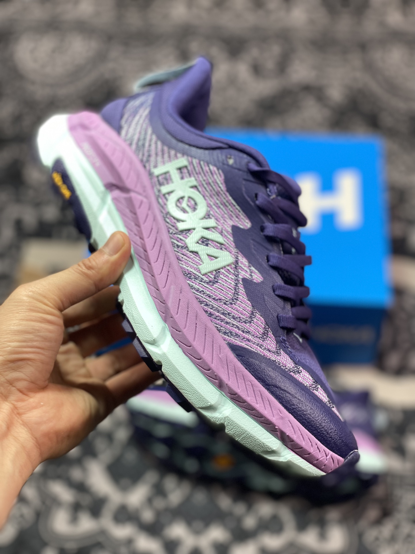 200 HOKA ONE ONE Mafate Speed 4 飞速玛法特4代系列低帮慢跑鞋“网织葡萄深紫浅蓝”1129930/NSOF