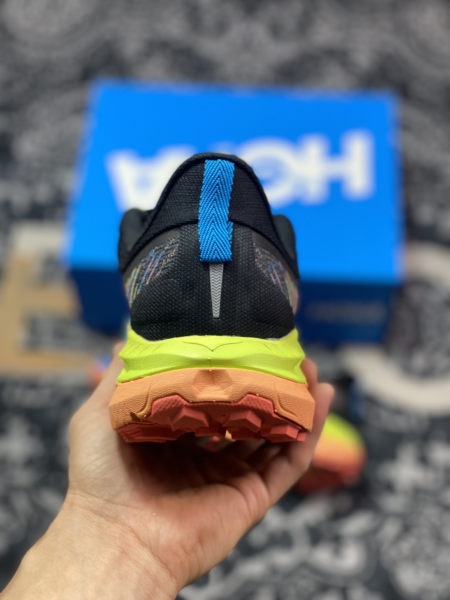 200 HOKA ONE ONE Mafate Speed 4 飞速玛法特4代系列低帮慢跑鞋“网织黑蓝亮黄”1138472/BKML