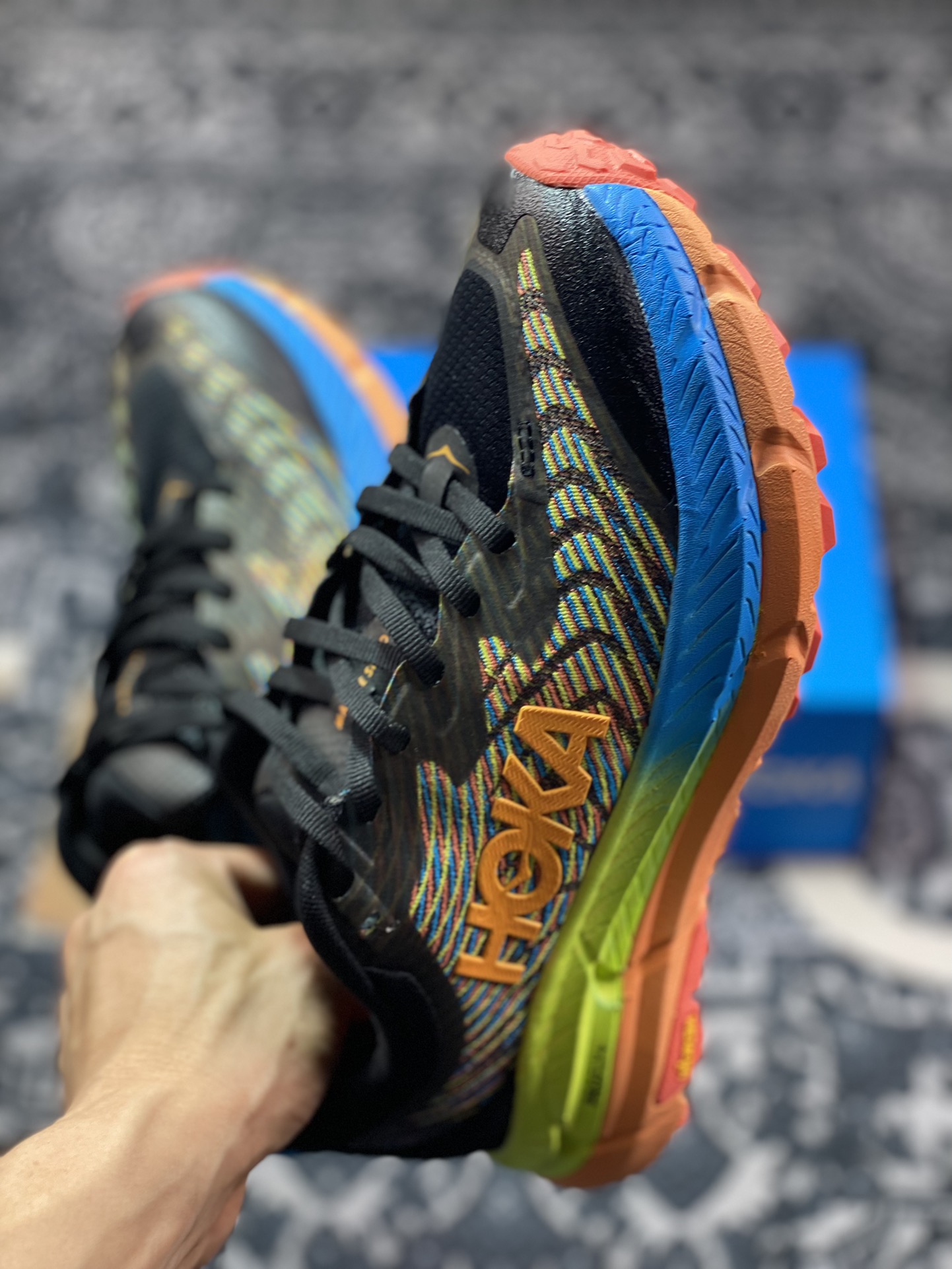 200 HOKA ONE ONE Mafate Speed 4 飞速玛法特4代系列低帮慢跑鞋“网织黑蓝亮黄”1138472/BKML