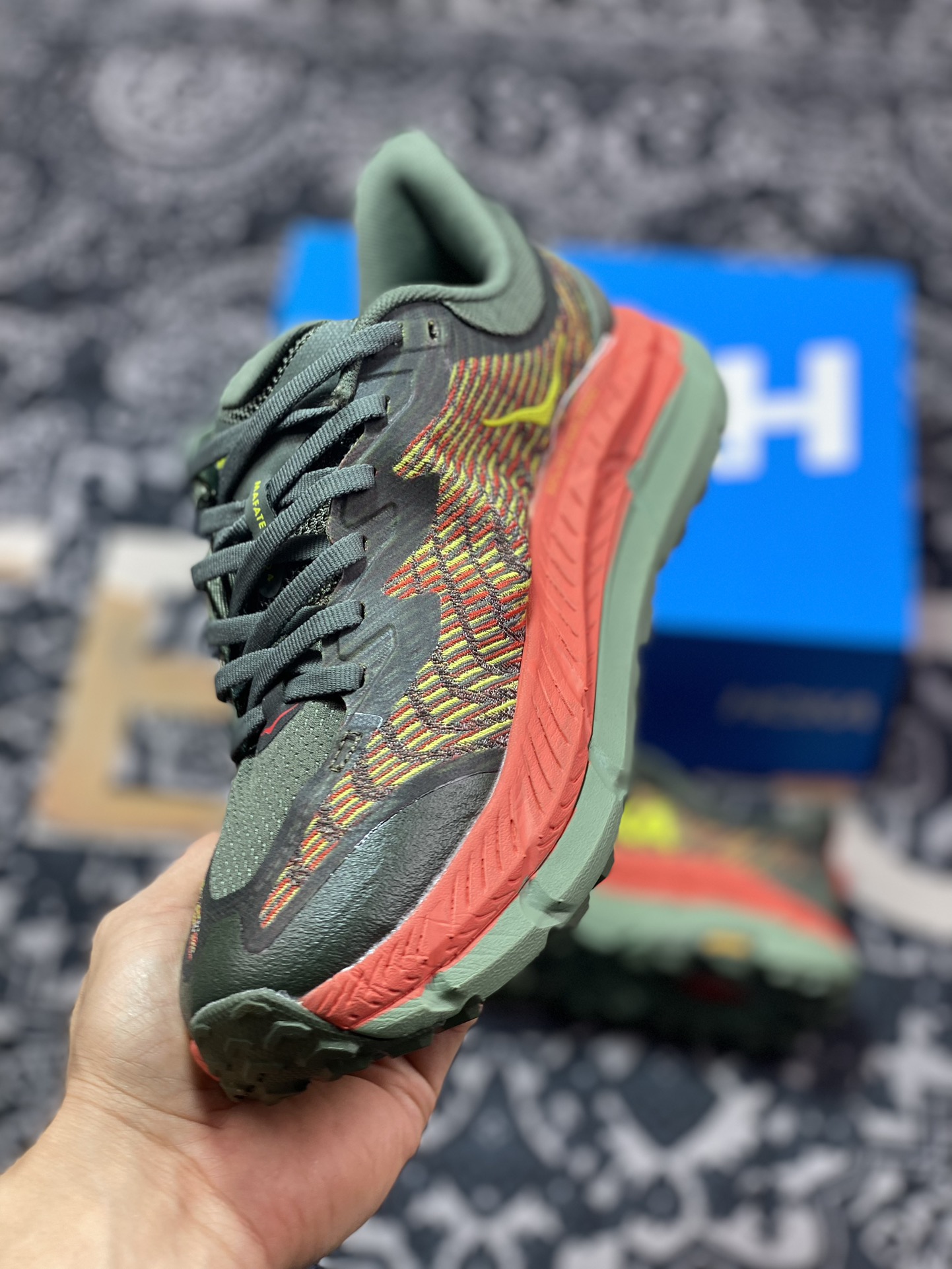 200 HOKA ONE ONE Mafate Speed 4 飞速玛法特4代系列低帮跑鞋“网织军绿桔红黄”1129930/IFST