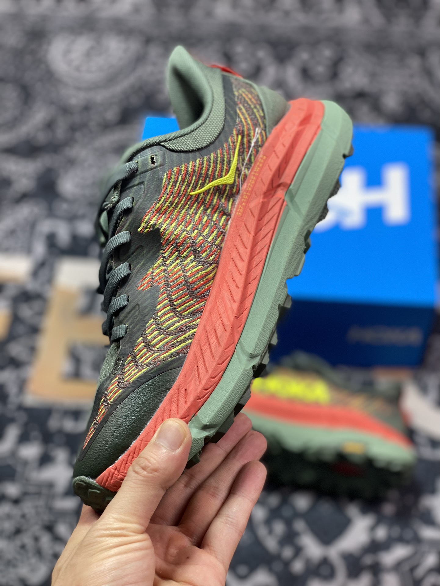 200 HOKA ONE ONE Mafate Speed 4 飞速玛法特4代系列低帮跑鞋“网织军绿桔红黄”1129930/IFST