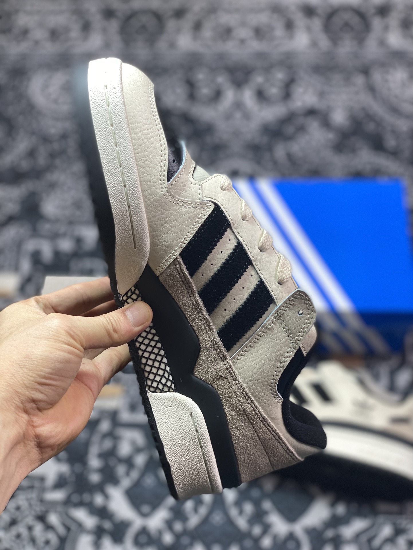 240 阿迪达斯/三叶草Adidas Originals Forum Low CL 罗马系列低帮板鞋“皮革米白黑”IG3901