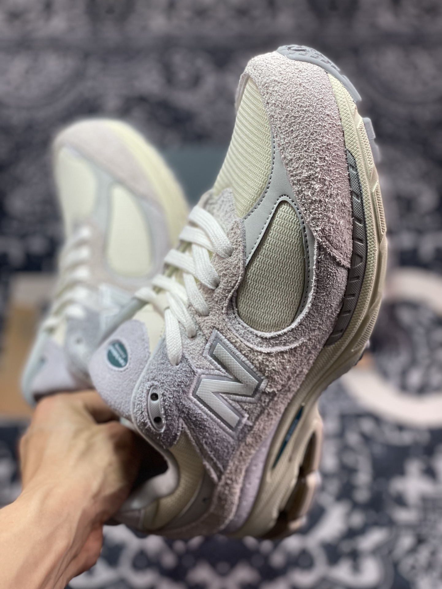 260 新百伦New Balance 2002R”Linen with/Slate Grey”系列低帮慢跑鞋“麂皮工装奶油白灰”M2002REK