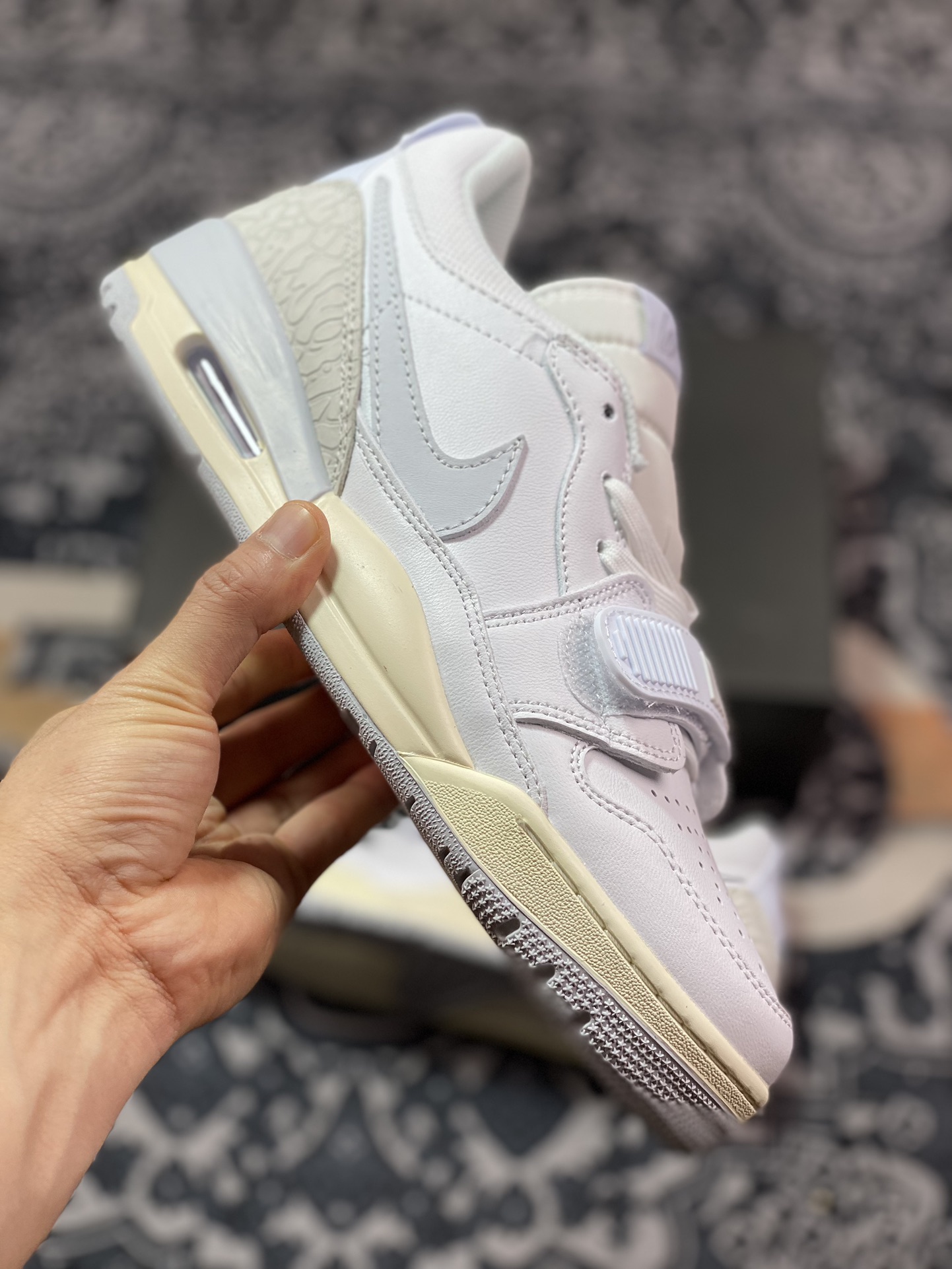 260 耐克Nike Air Jordan Legacy 312 Low”Love”乔丹篮球鞋“白灰烟灰”HJ3483-101