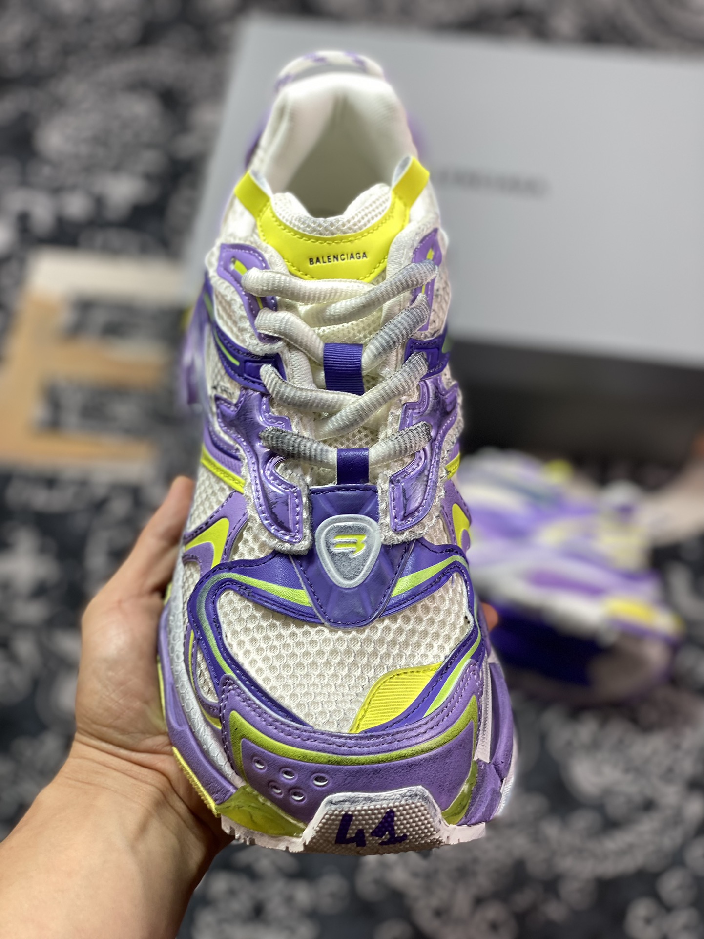 500 高奢品牌-巴黎世家BALENCIAGA Runner Sneaker 3.0慢跑鞋“解构破坏香芋紫白荧光黄3.0”779066 W3RXP 9570