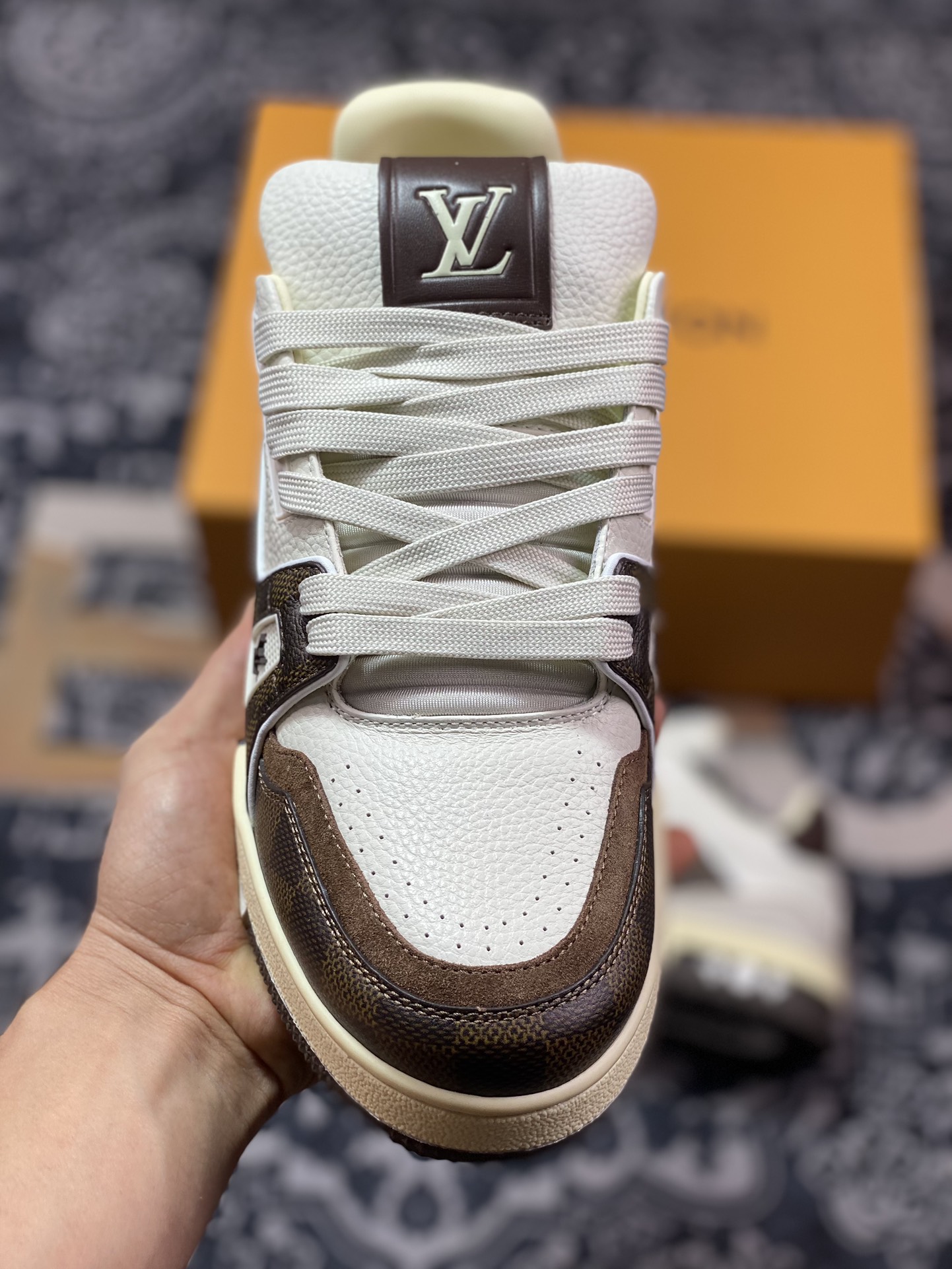 500 Louis Vuitton 路易威登 LV Trainer 低帮休闲板鞋