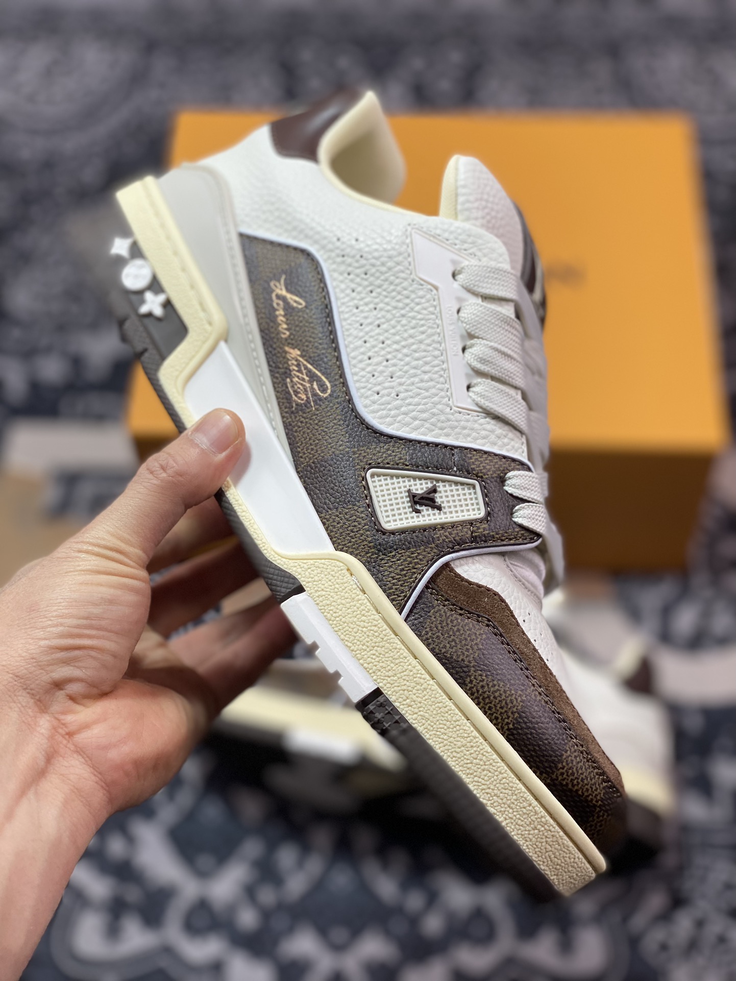 500 Louis Vuitton 路易威登 LV Trainer 低帮休闲板鞋