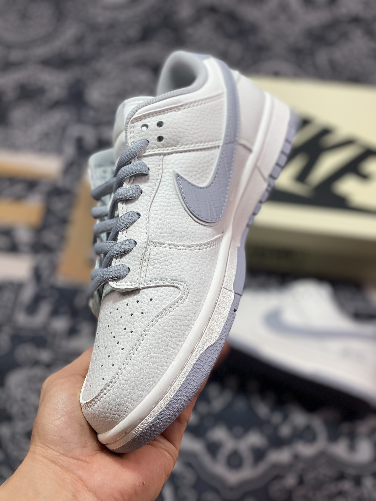 280 耐克Nike By You SB Dunk Low Retro SP扣篮系列低帮休闲运动滑板板鞋“皮革米白烟灰NYC”NC2103-302