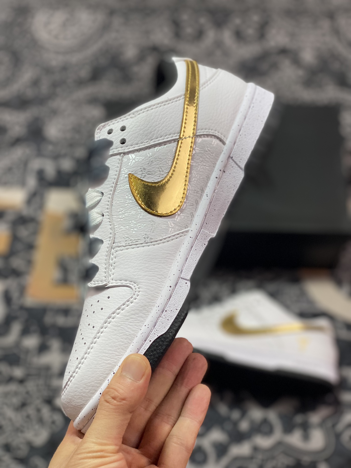 280 耐克Nike SB Dunk Low"Kobe Bryant"扣篮系列低帮板鞋“皮革科比白黑金”FC1688-193