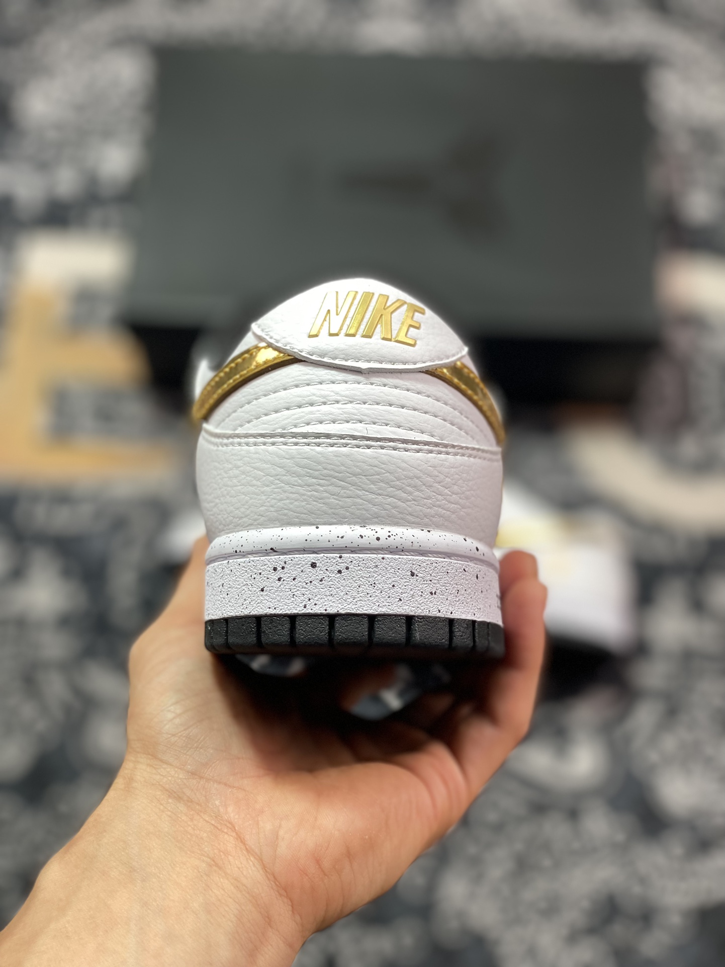 280 耐克Nike SB Dunk Low"Kobe Bryant"扣篮系列低帮板鞋“皮革科比白黑金”FC1688-193