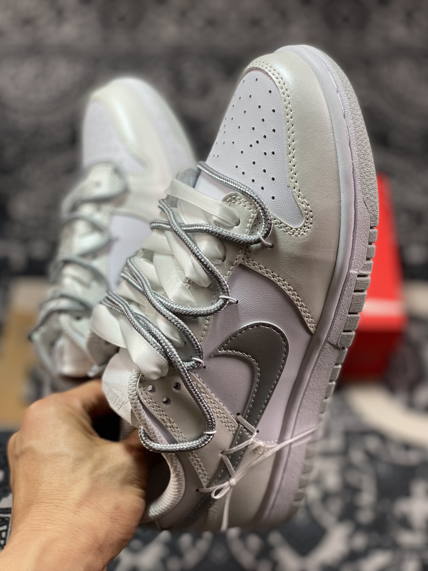 280 Nike SB Dunk Low"Ballet Ribbon"扣篮系列低帮“白银轻银芭蕾丝带绑绳”DH9765-102